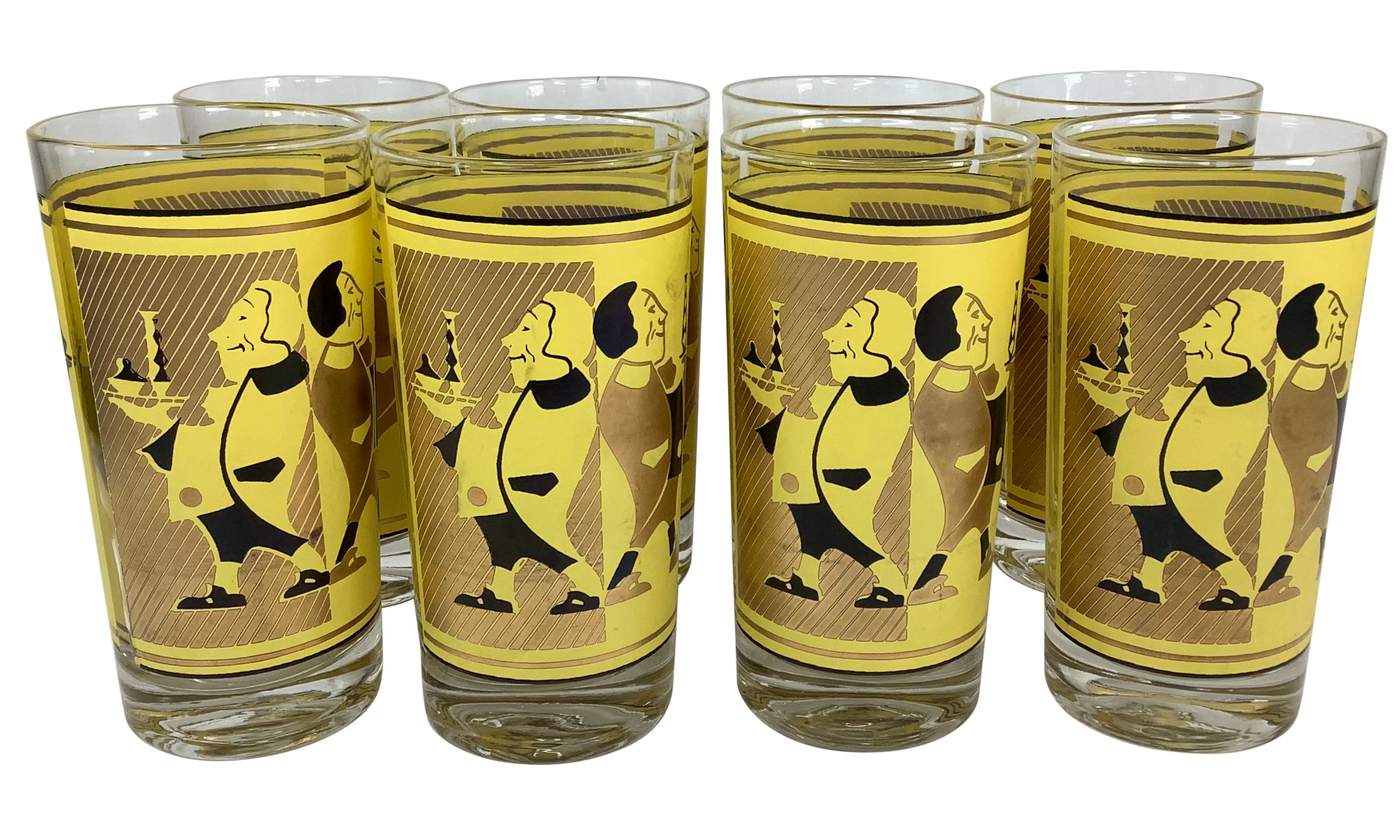 Lot de 8 verres highball vintage fantaisistes avec des serveurs servant des boissons vêtus de tenues jaunes, dorées et noires. Les verres mesurent 5 1/2