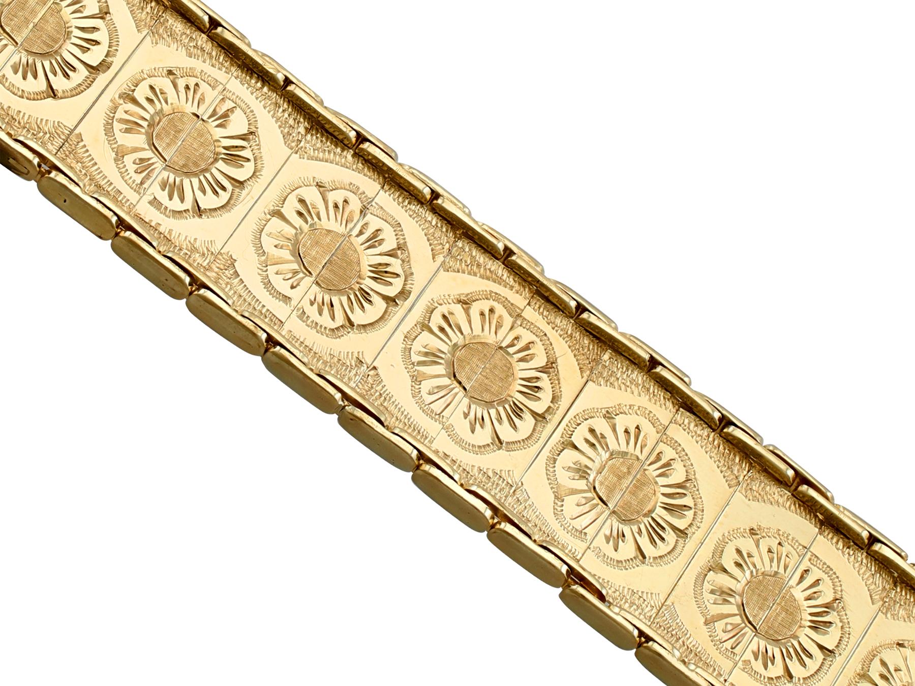 Bracelet vintage en or jaune des années 1960 Pour femmes en vente