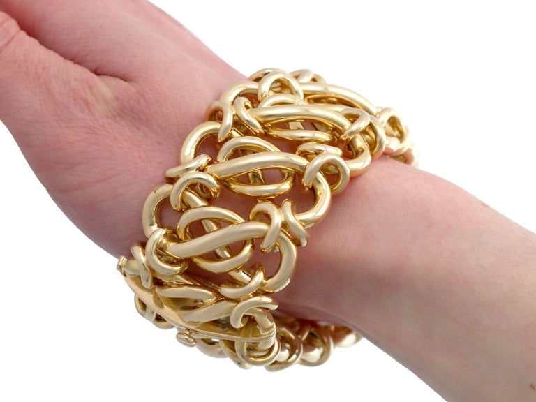 Vintage Yellow Gold Bracelet For Sale at 1stDibs