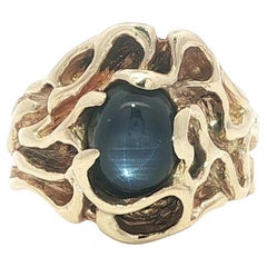 Vintage Yellow Gold Cabochon Deep Blue Star Sapphire Nugget Free Form Ring