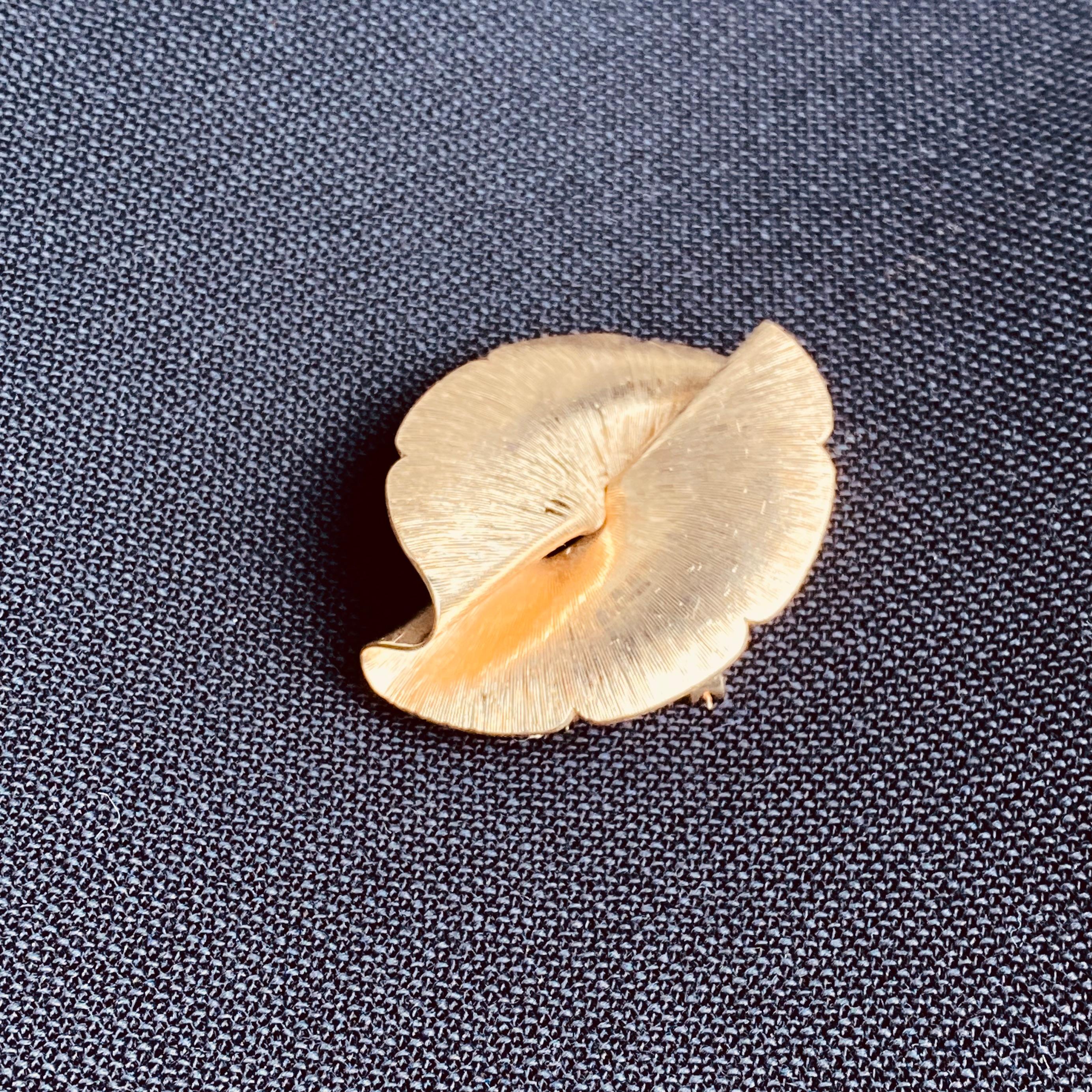 Vintage Yellow Gold Cartier Mid-Century Fan Brooch c. 1950 For Sale 5