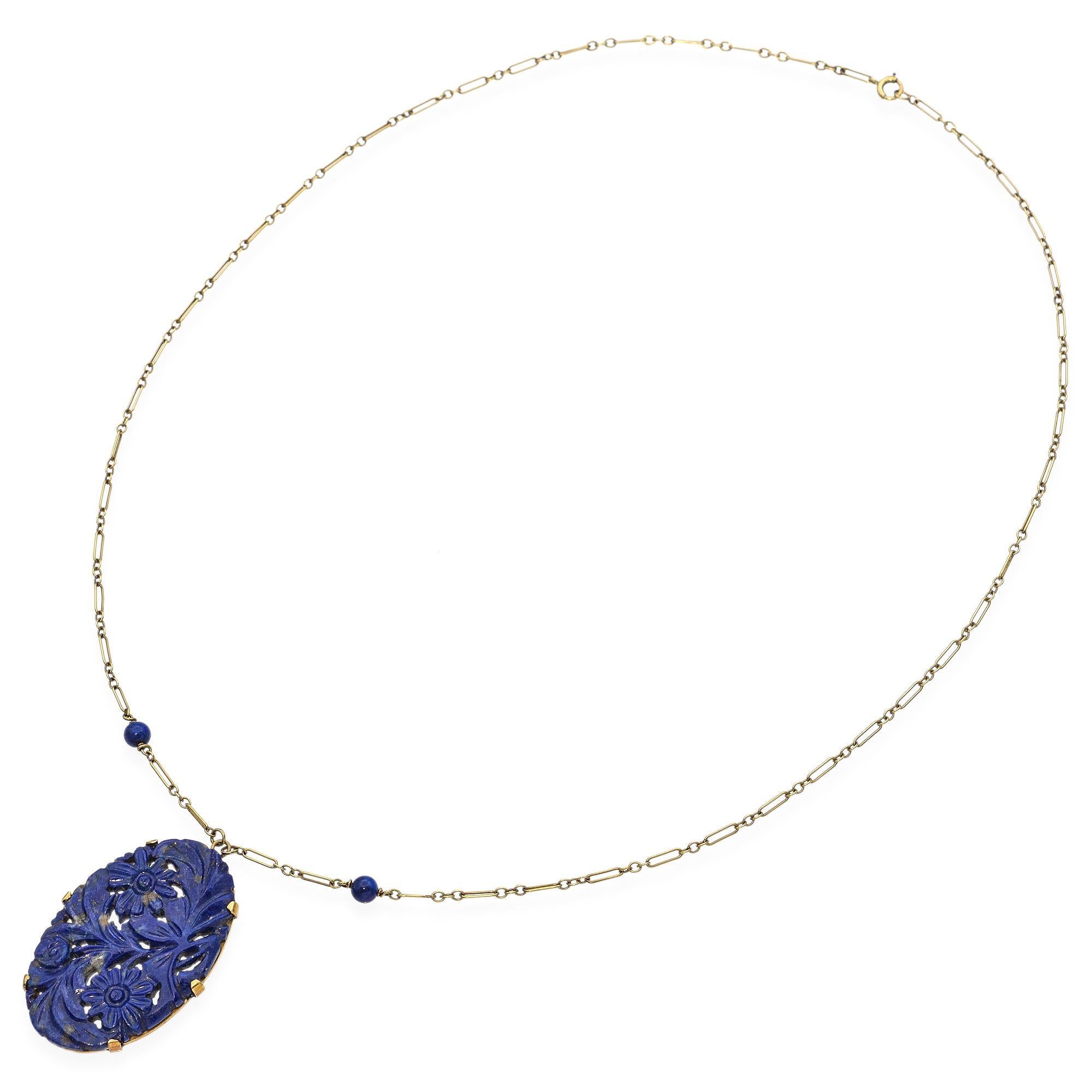 Vintage Gelbgold geschnitzt Sodalith floralen Motiv Halskette im Zustand „Gut“ im Angebot in New York, NY