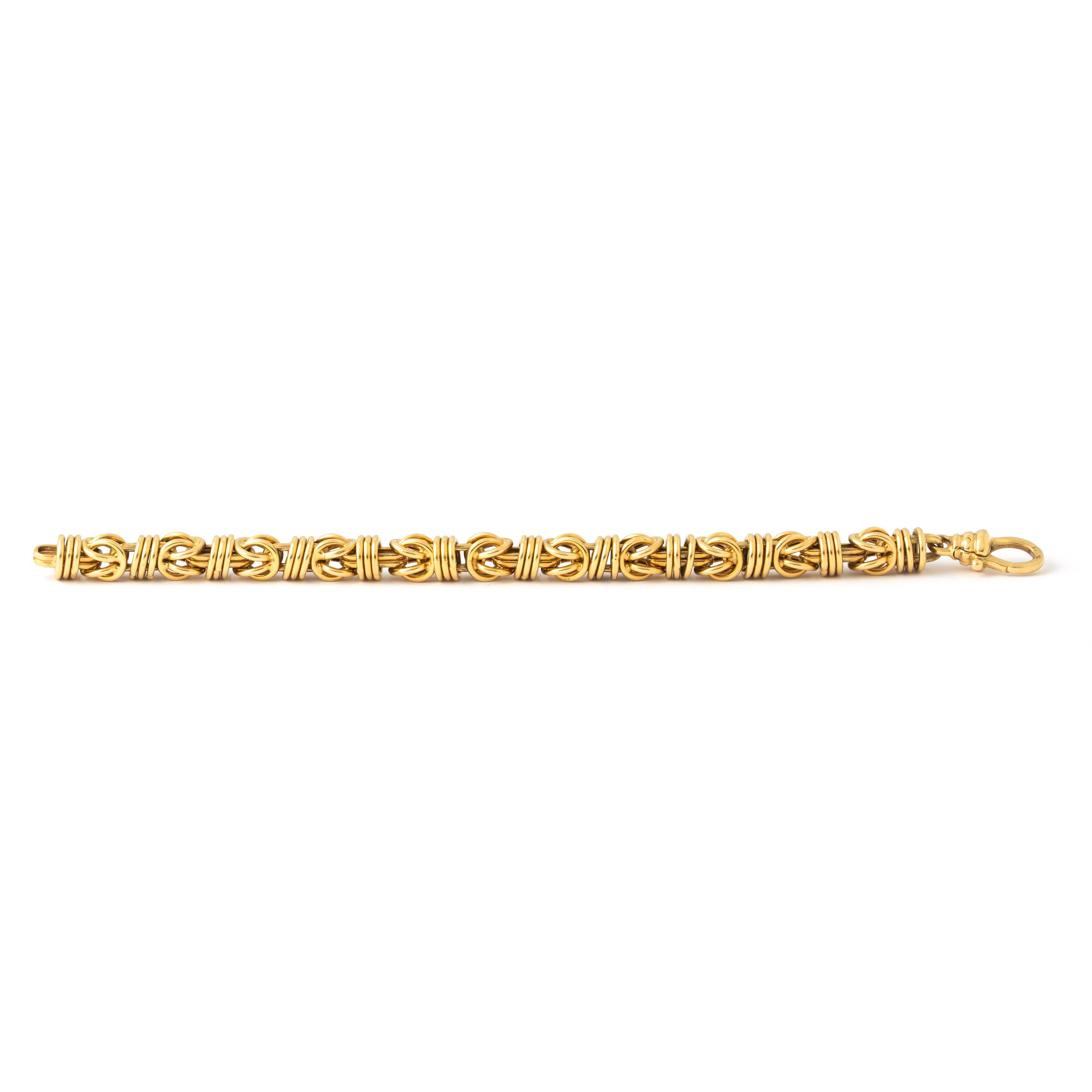 Vintage Yellow Gold Chain Bracelet In Excellent Condition For Sale In Geneva, CH