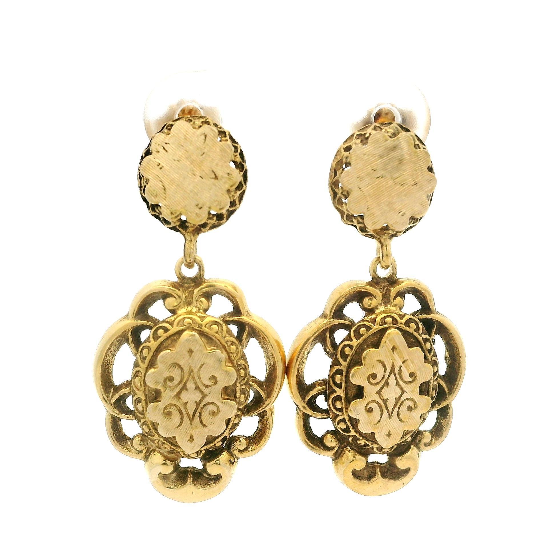 Vintage Yellow Gold Florentine Detailed Drop Dangle Earrings w/ Butterfly Backs For Sale