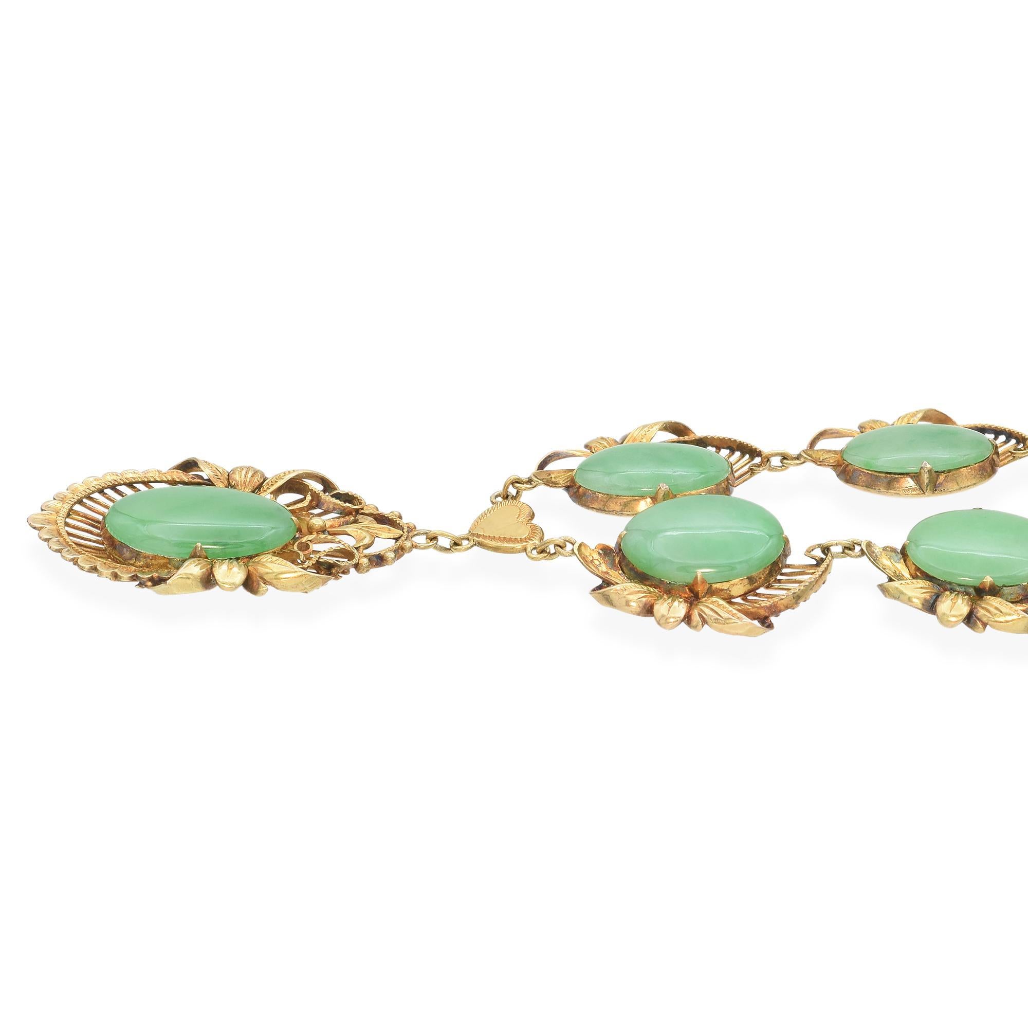 Donna Collana vintage in oro giallo e giada verde in vendita