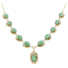 Vintage Yellow Gold Green Jade Necklace
