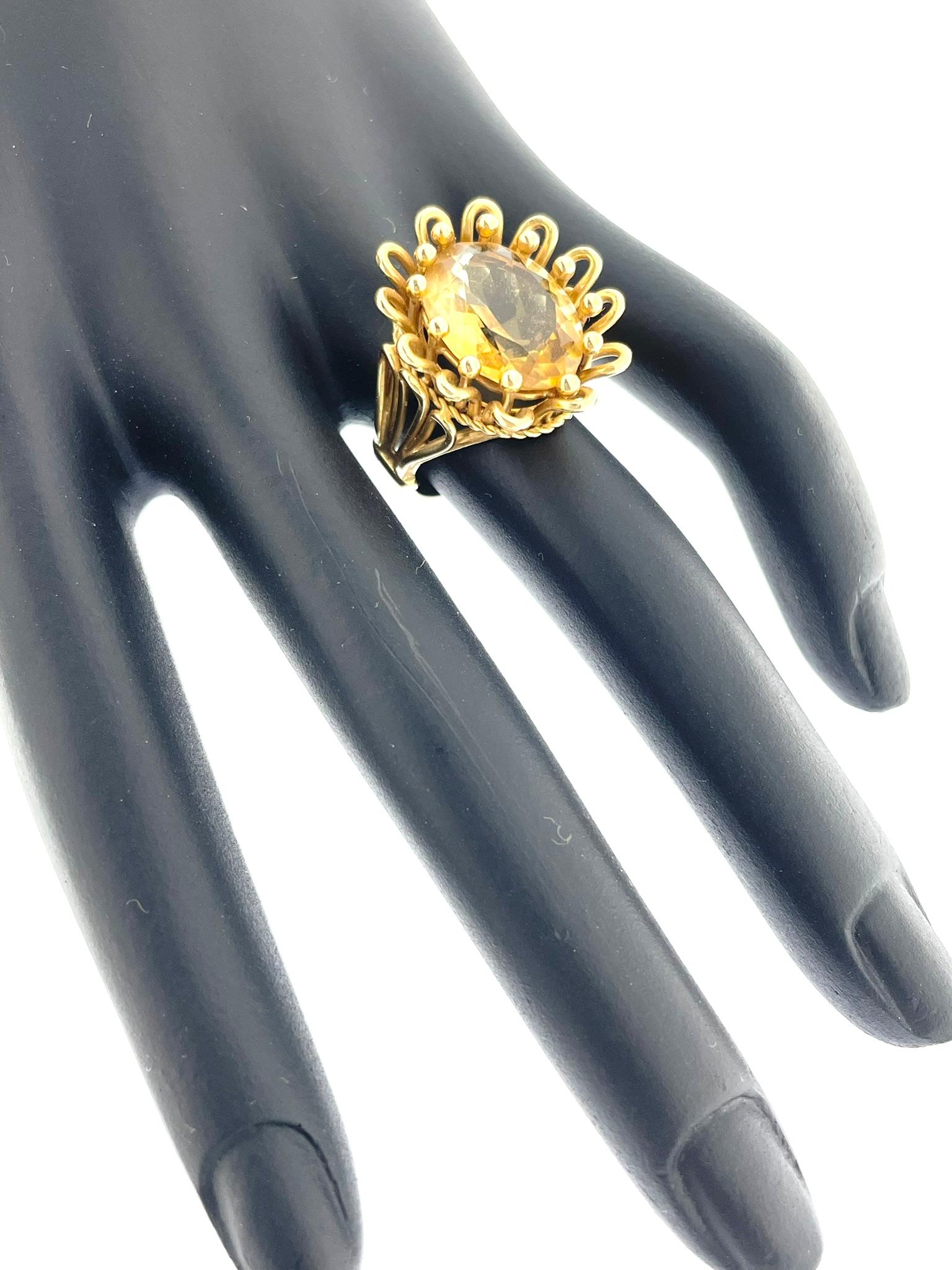 Vintage Yellow Gold Hand-Made French Ring with 11.00ct Citrine For Sale 2