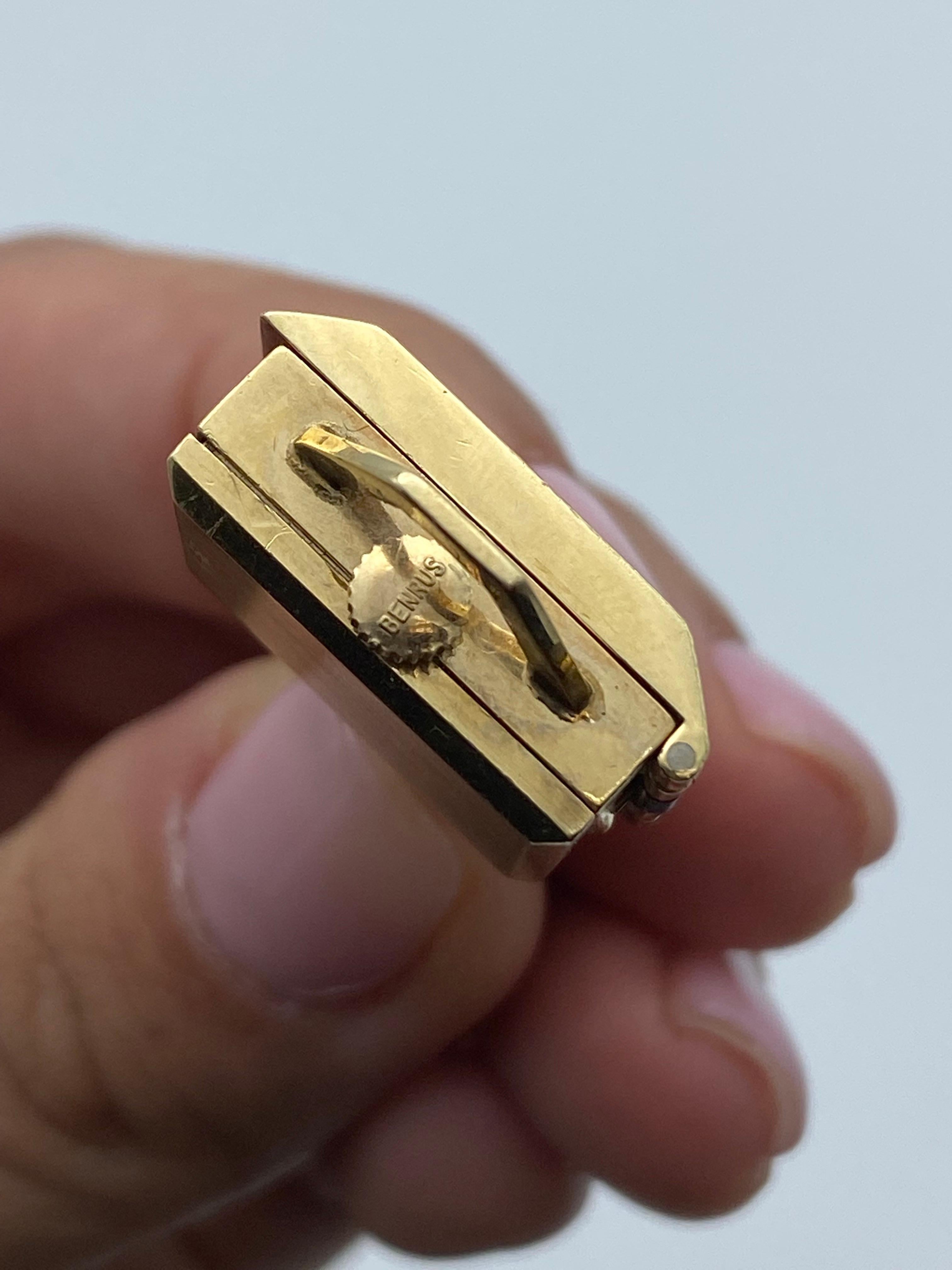 Gelbgold Schlüsselanhänger mit Benrus-Uhr  im Angebot 1
