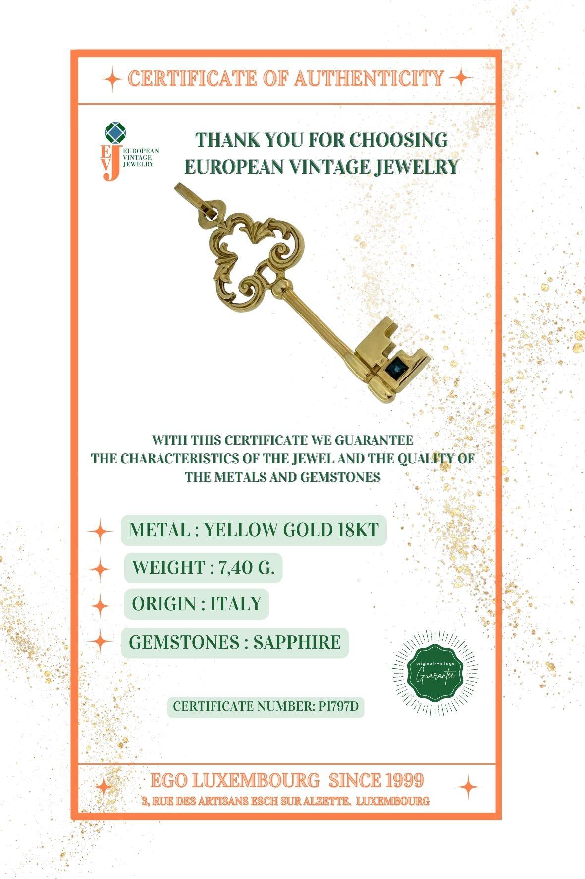 Vintage Yellow Gold Key Pendant with Sapphire For Sale 3