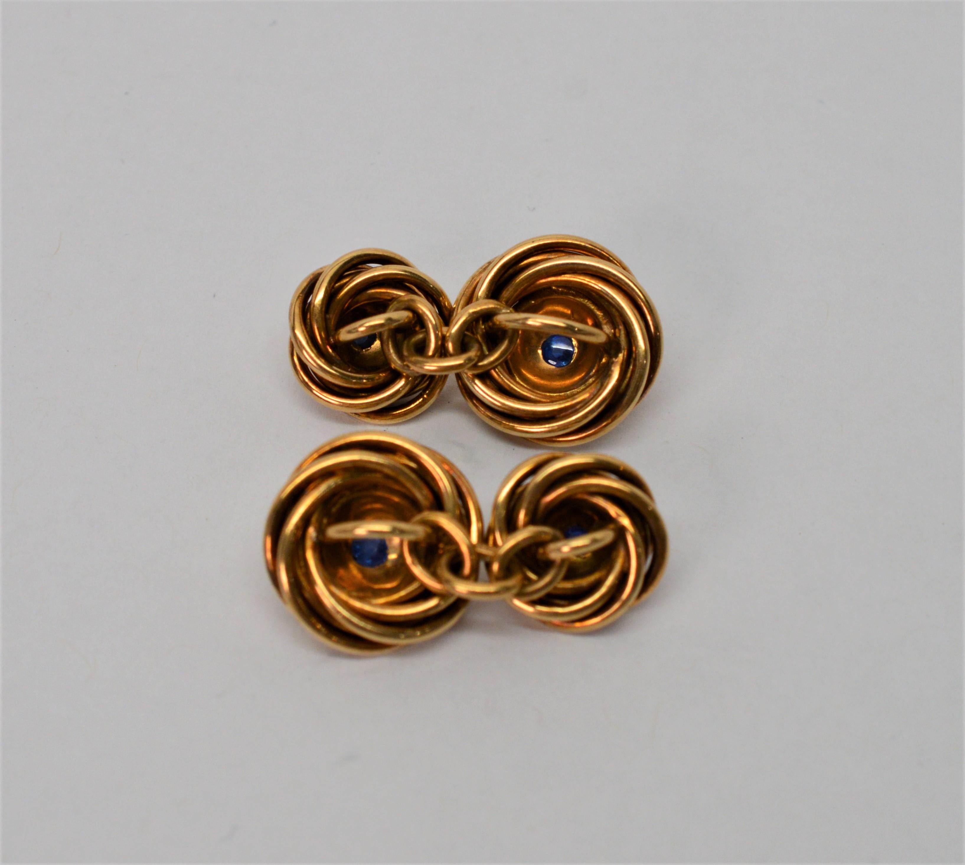 Vintage 14 Karat Yellow Gold Knot Sapphire Cuff Links In Good Condition For Sale In Mount Kisco, NY