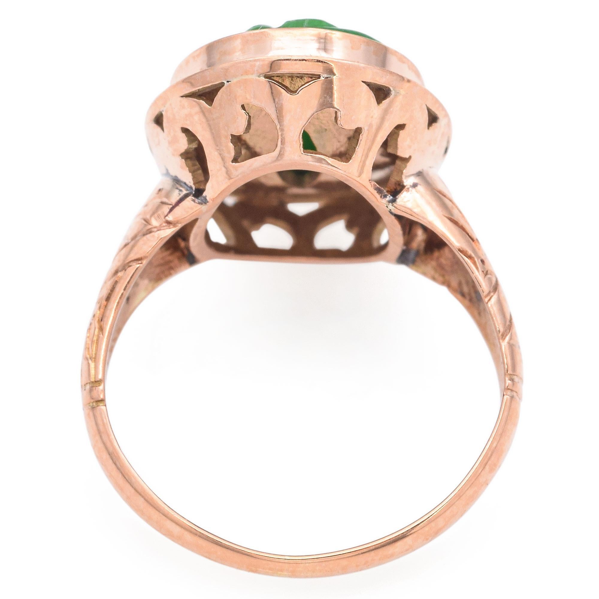 Women's Vintage Yellow Gold Leaf Motif with Carved Green Jade Ring For Sale
