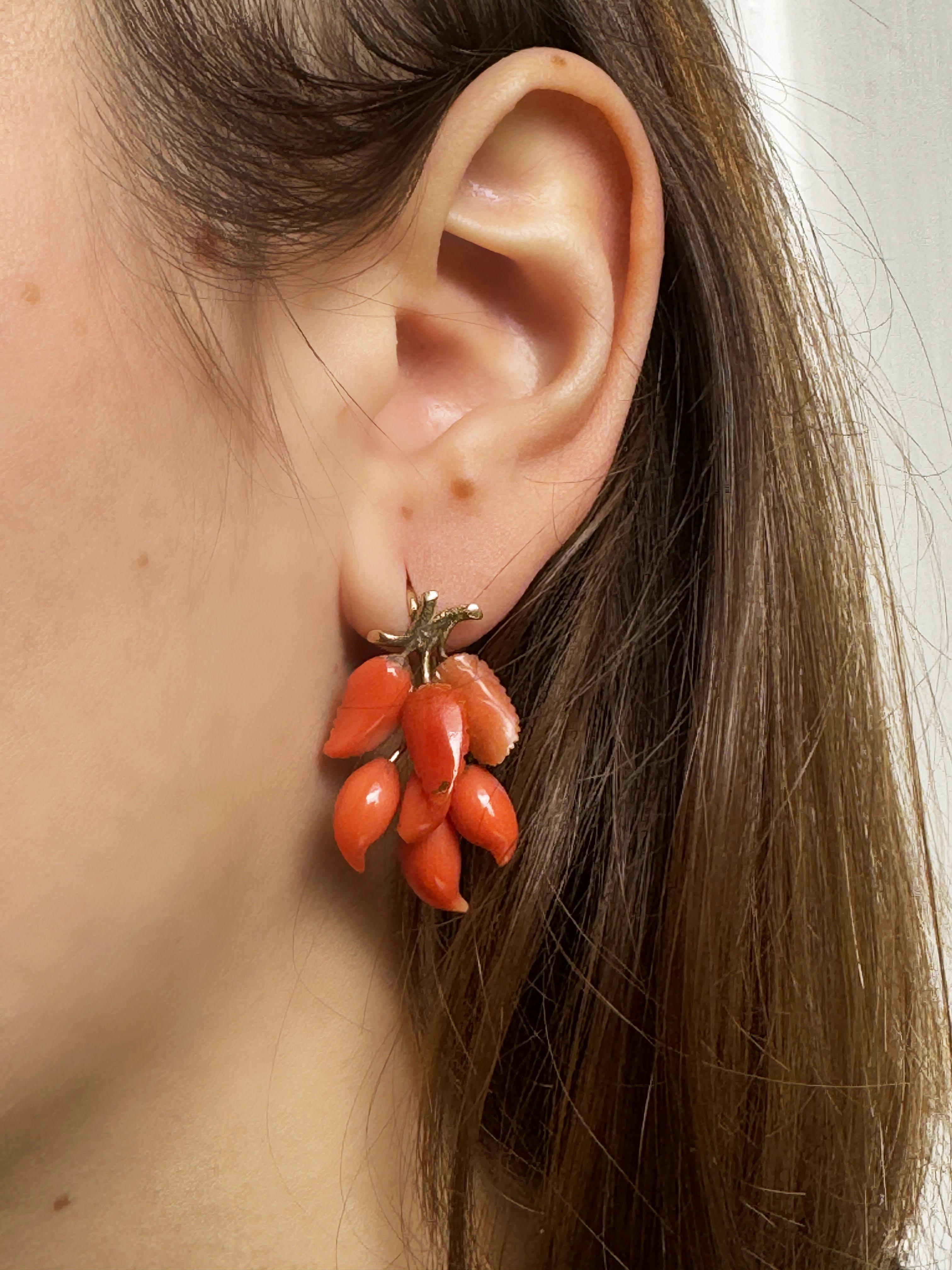 Vintage Yellow Gold mid 1800s South Italy Coral Drop Earrings For Sale 8
