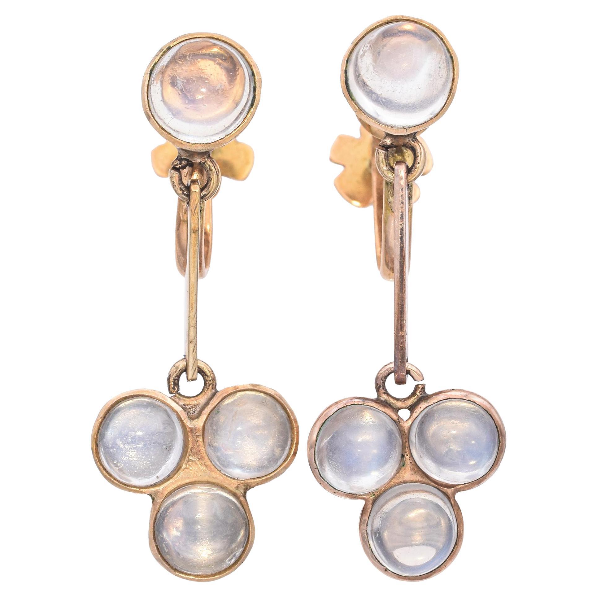 Pendientes vintage de oro amarillo con cierre de rosca de piedra lunar