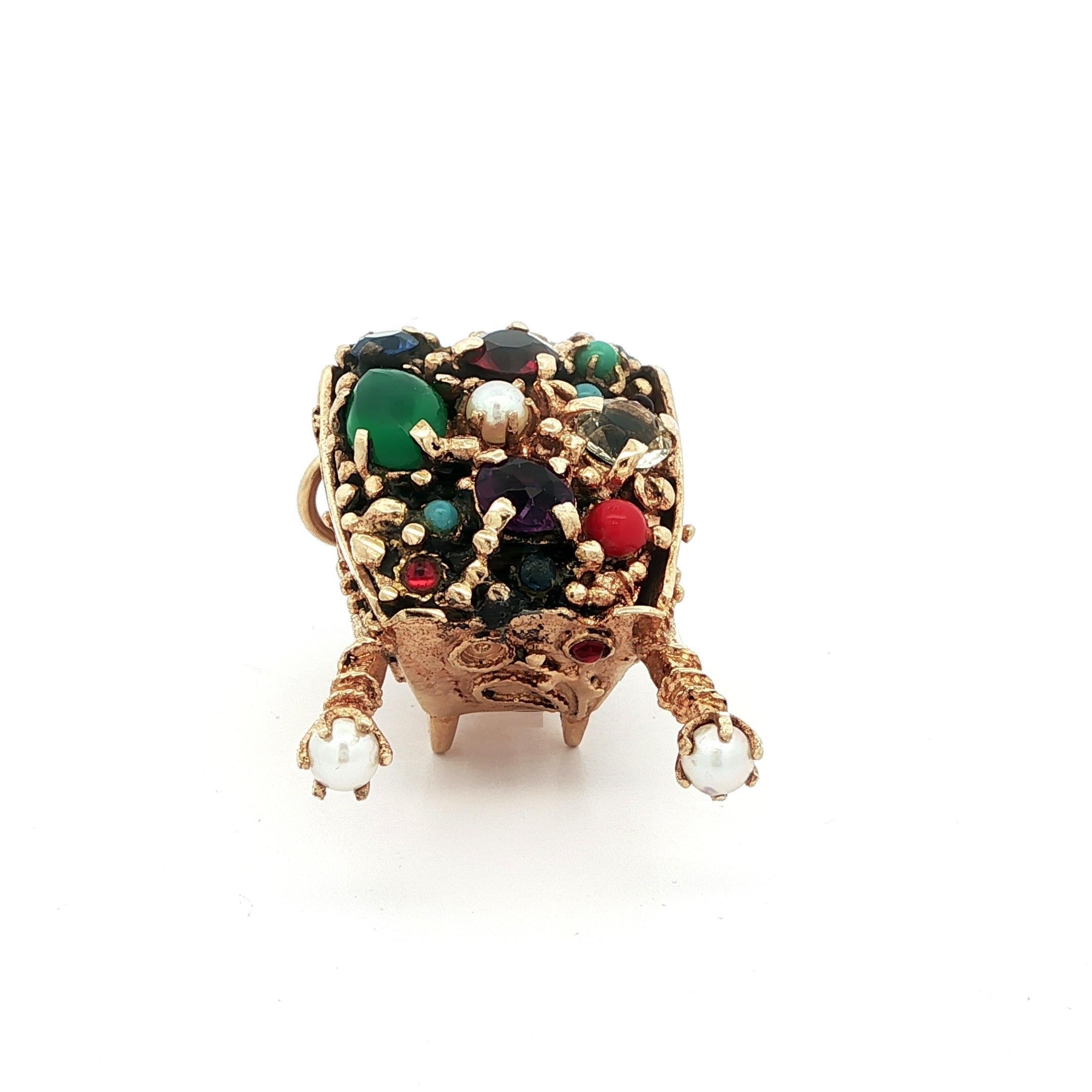 Pendentif Brouette Fonctionnelle en or jaune Vintage multi pierres en vente 1
