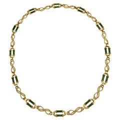 Vintage Yellow Gold Nephrite Twisted Link Necklace