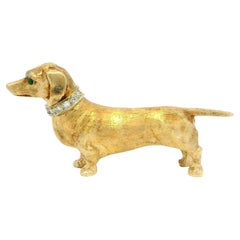 Vintage Yellow Gold Old Diamond Textured Detailed Dachshund Dog Pin Brooch