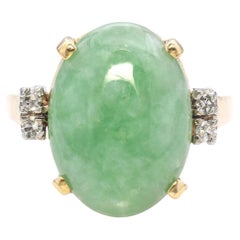 Ovaler Jade-Cabochon-Cocktailring aus Gelbgold