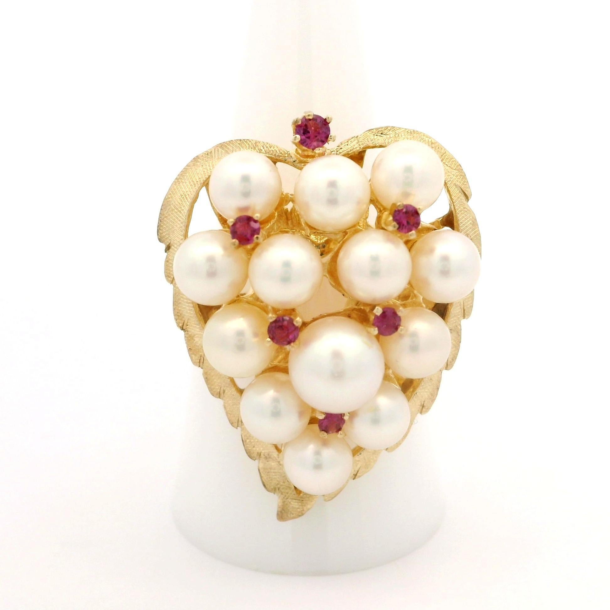 Round Cut Vintage Yellow Gold Pearl Cluster Textured Leaf Statement Cocktail Ring For Sale