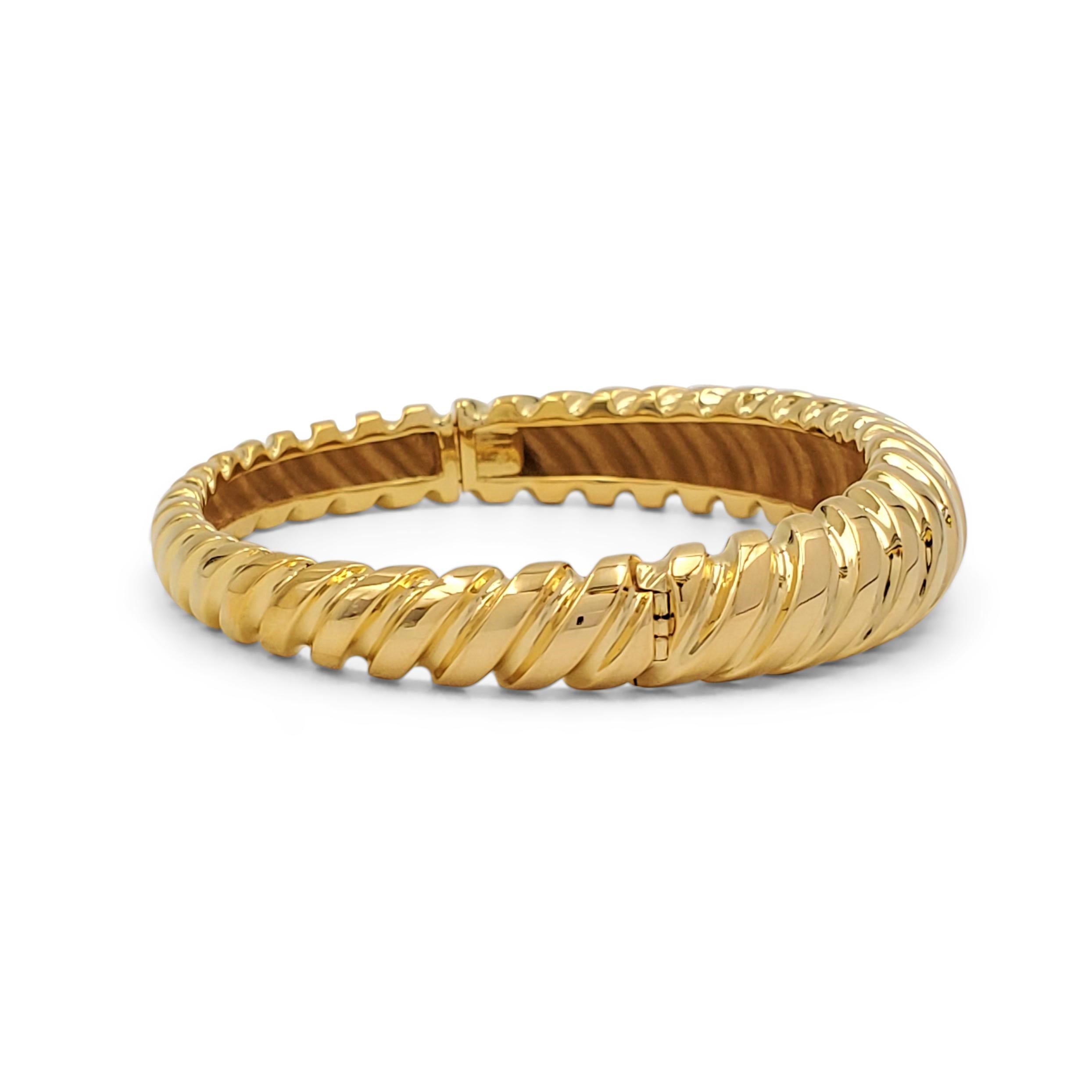 Women's or Men's Vintage Yellow Gold Ribbed Bangle Bracelet