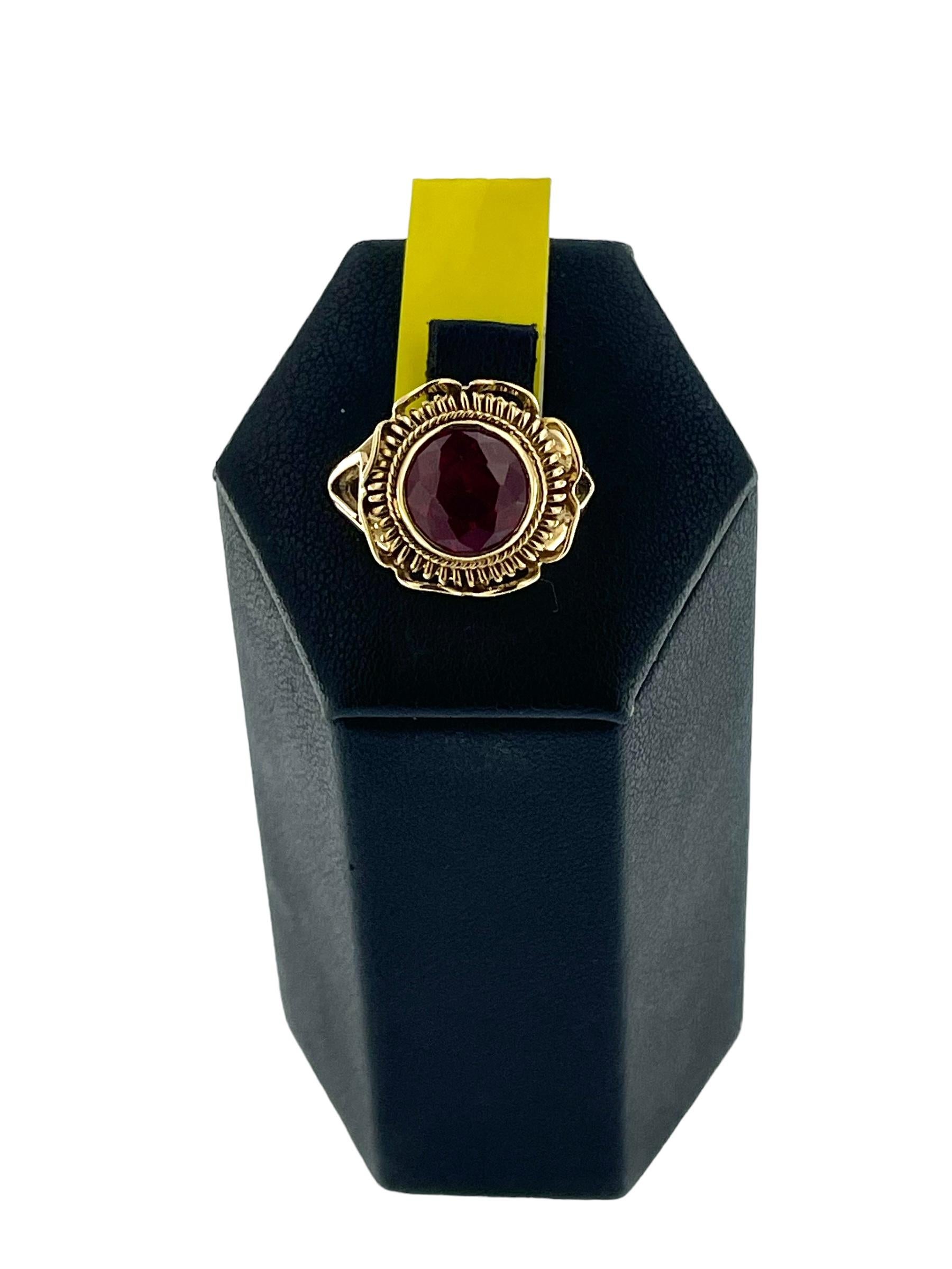Artisan Vintage Yellow Gold Ring Lab Grown Ruby IGI Certified For Sale