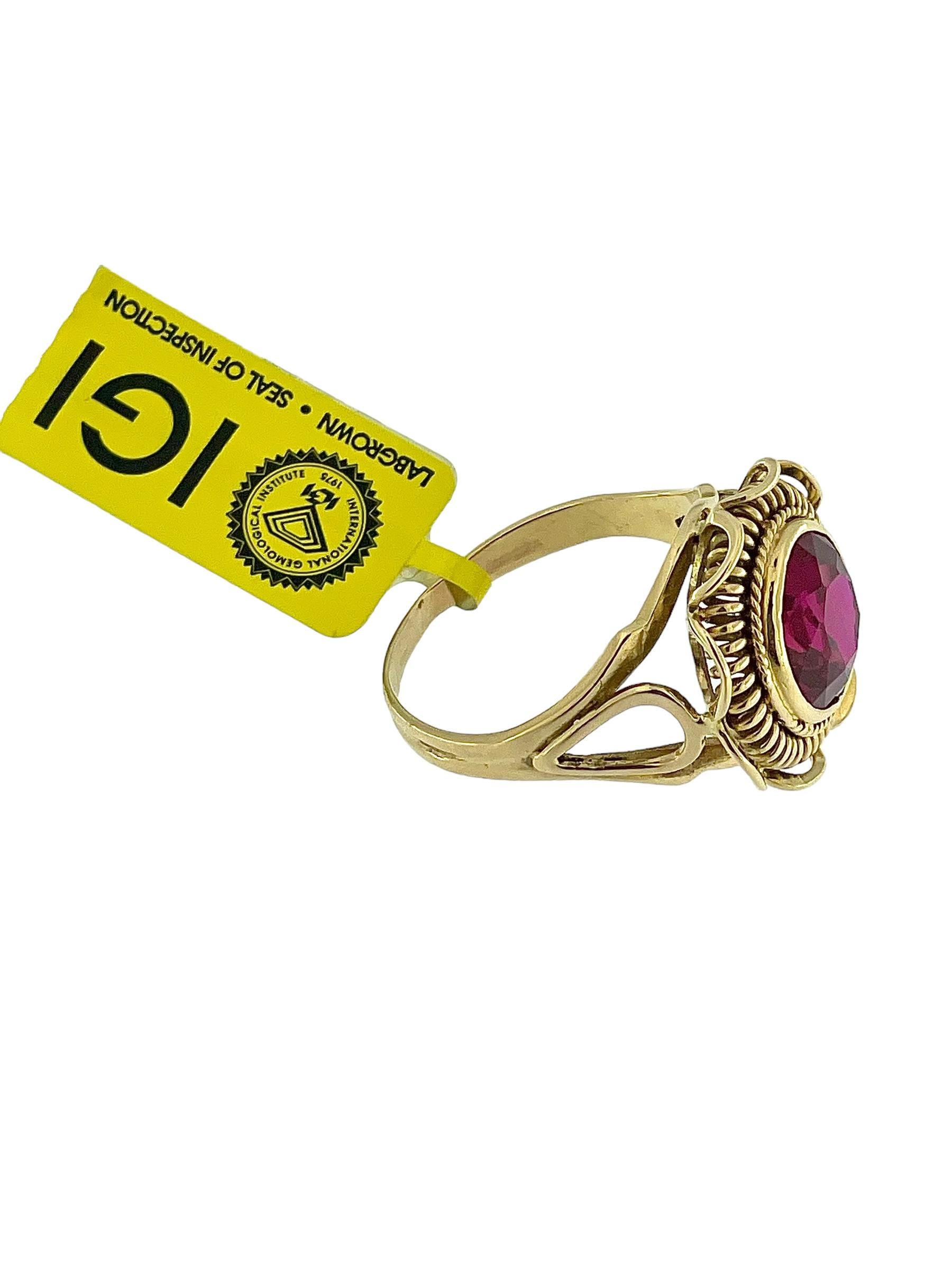 Vintage Yellow Gold Ring Lab Grown Ruby IGI Certified For Sale 2