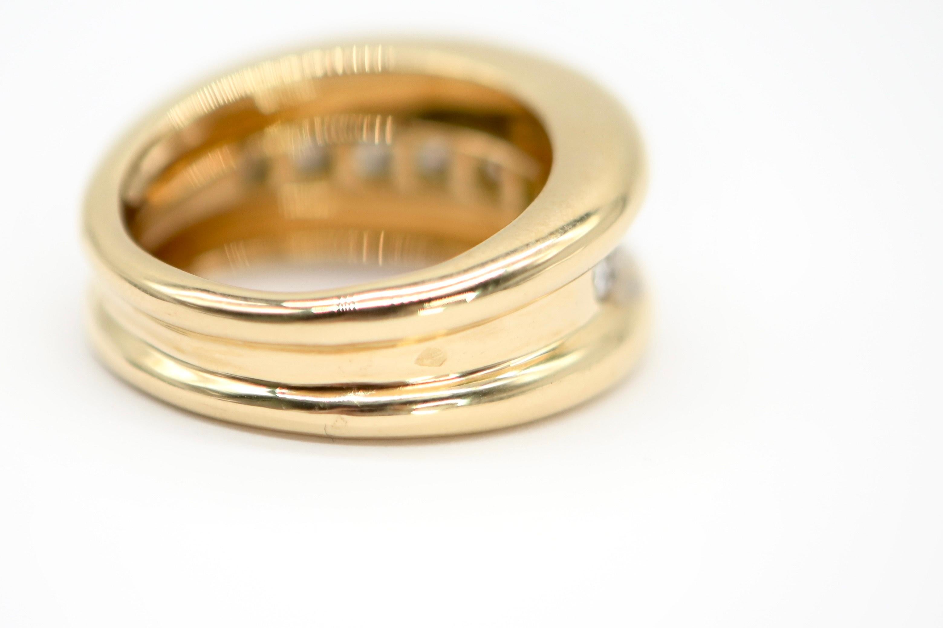 Anillo vintage de oro amarillo engastado con diamantes en venta 2