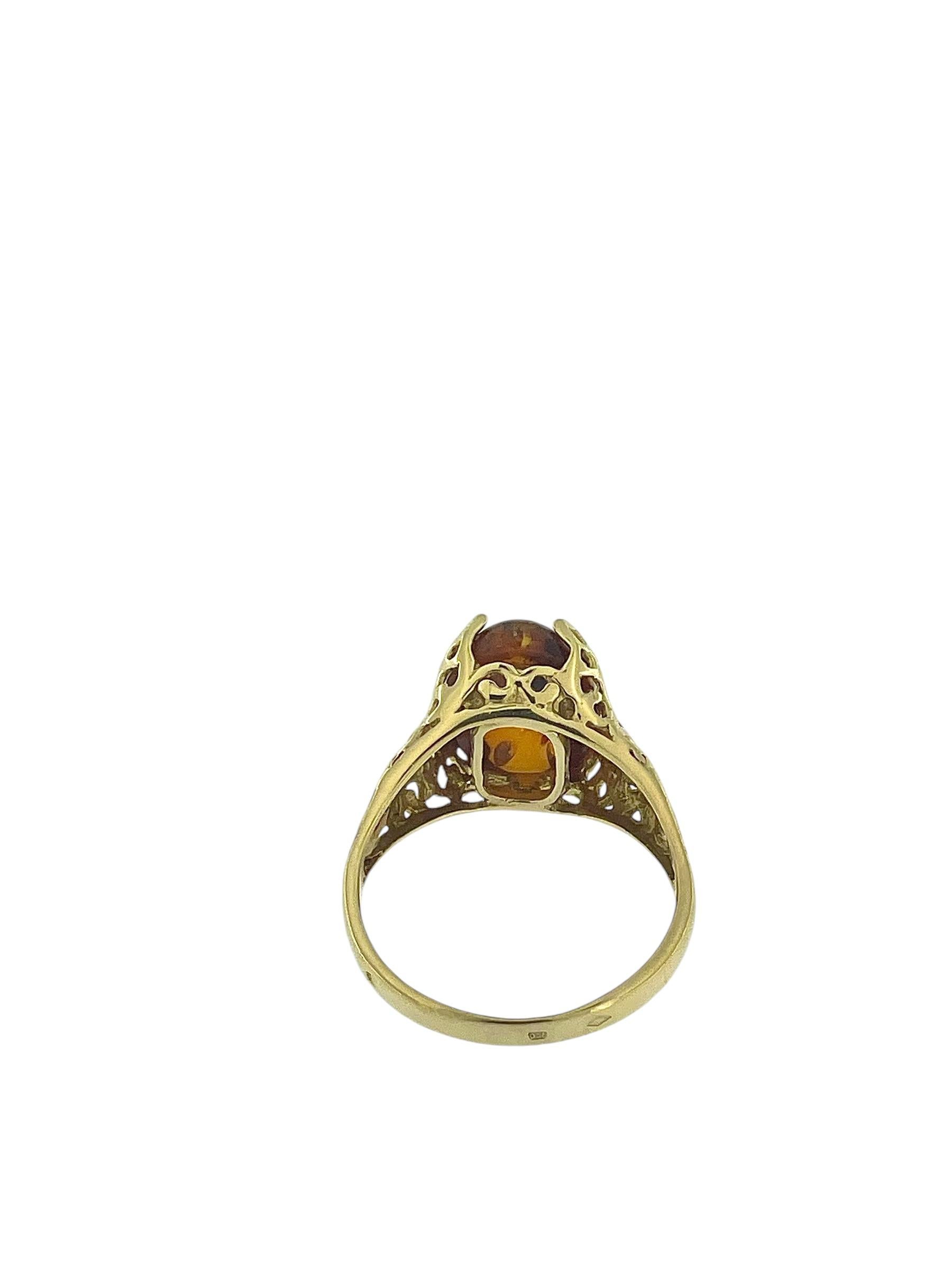 Artisan Vintage Yellow Gold Ring with Amber For Sale