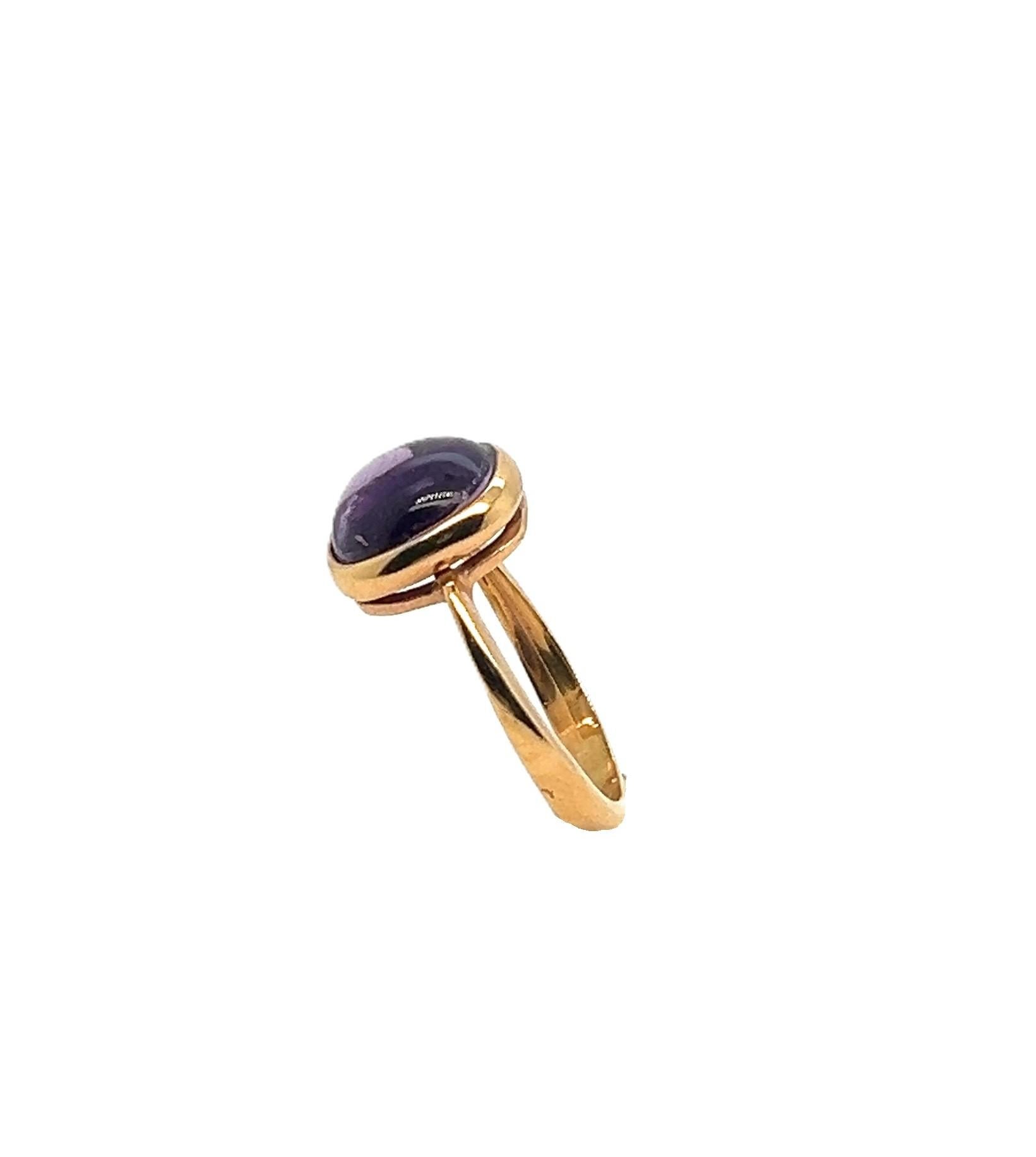 Taille cabochon Bague vintage en or jaune avec cabochon d'améthyste en vente