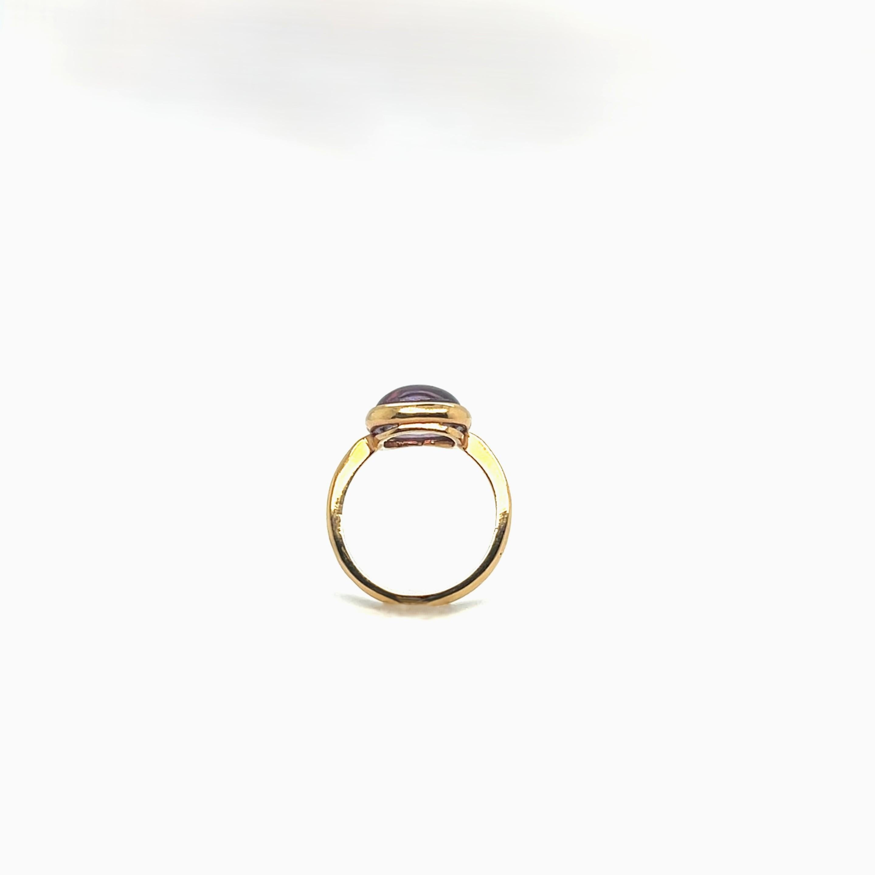 Bague vintage en or jaune avec cabochon d'améthyste en vente 2