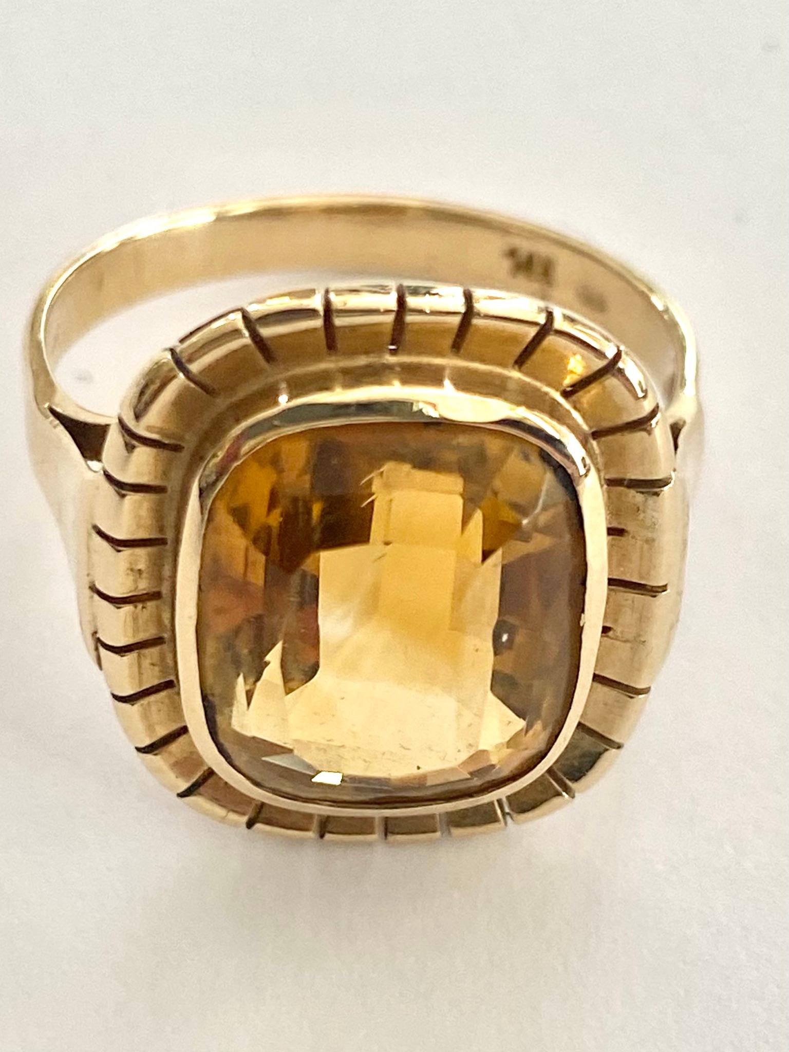 Retro Vintage Yellow Gold Ring with Cushion Cut Natural Quartz, Citrine, USA, ca 1965