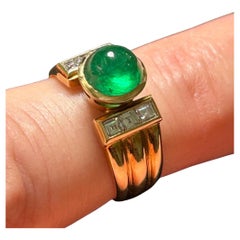 Art Deco 2.30ct Natural Emerald Cabochon, 18KGold Ring 1.20ct natural Diamonds