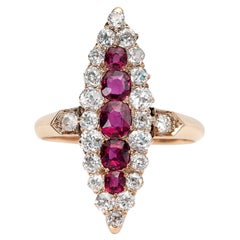 Antiker Navette-Ring aus Gelbgold mit Rubin und Diamanten