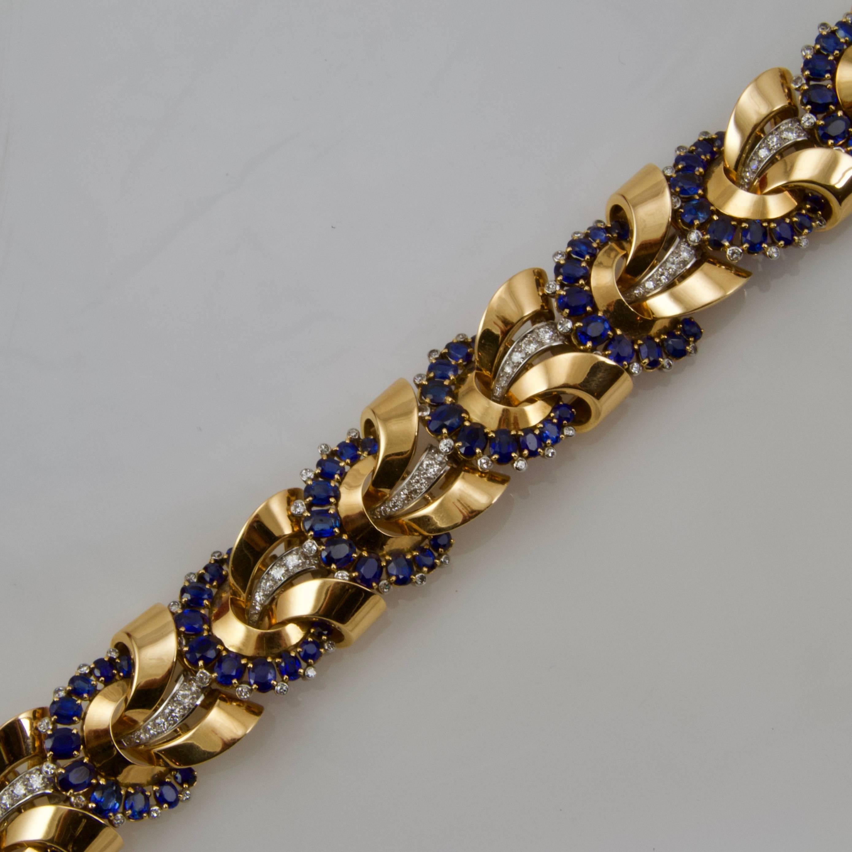 Very fair and nice quality bracelet as a yellow gold ribbon torsade set with ovale sapphires and diamonds. Diamonds set on platinum.
French assays marks for 18kt gold and platinum.
Maker's mark of René Sublon. Maker for Bulgari.
France circa 1950.