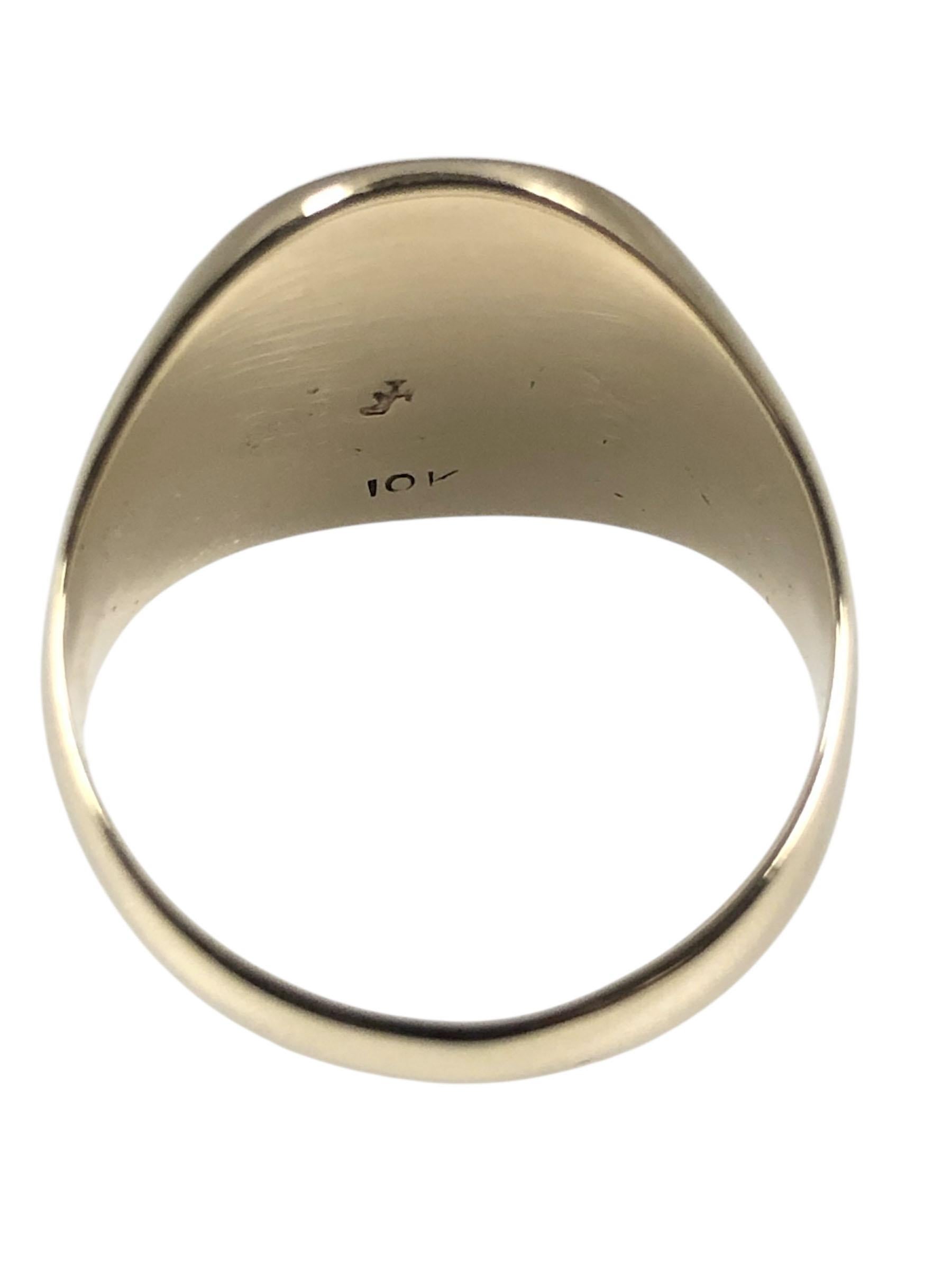 Women's or Men's Vintage Yellow Gold Signet Ring For Sale
