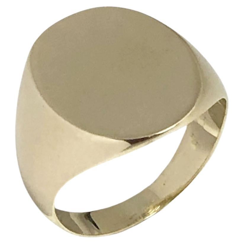 Vintage Yellow Gold Signet Ring For Sale
