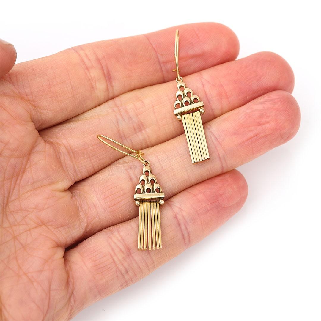 Vintage Yellow Gold Tassel Drop Earrings Circa 1990 For Sale 1