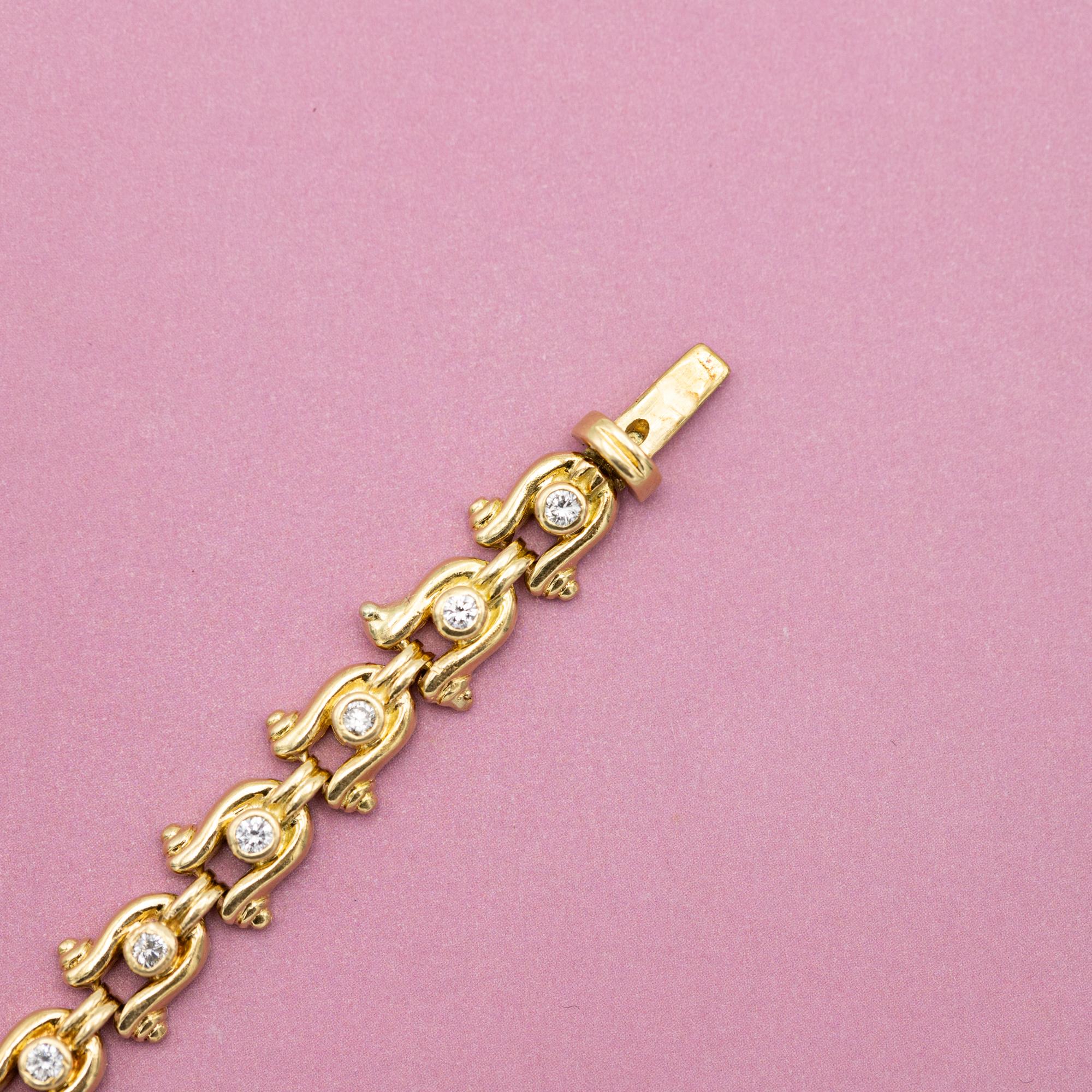 Vintage yellow gold Tennis bracelet - Horse shoe - 12.5 gr - 0.62 ct diamonds In Good Condition For Sale In Antwerp, BE