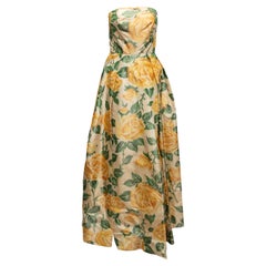 Vestido de noche sin tirantes de tafetán con estampado de rosas vintage amarillo y verde de Madame St.