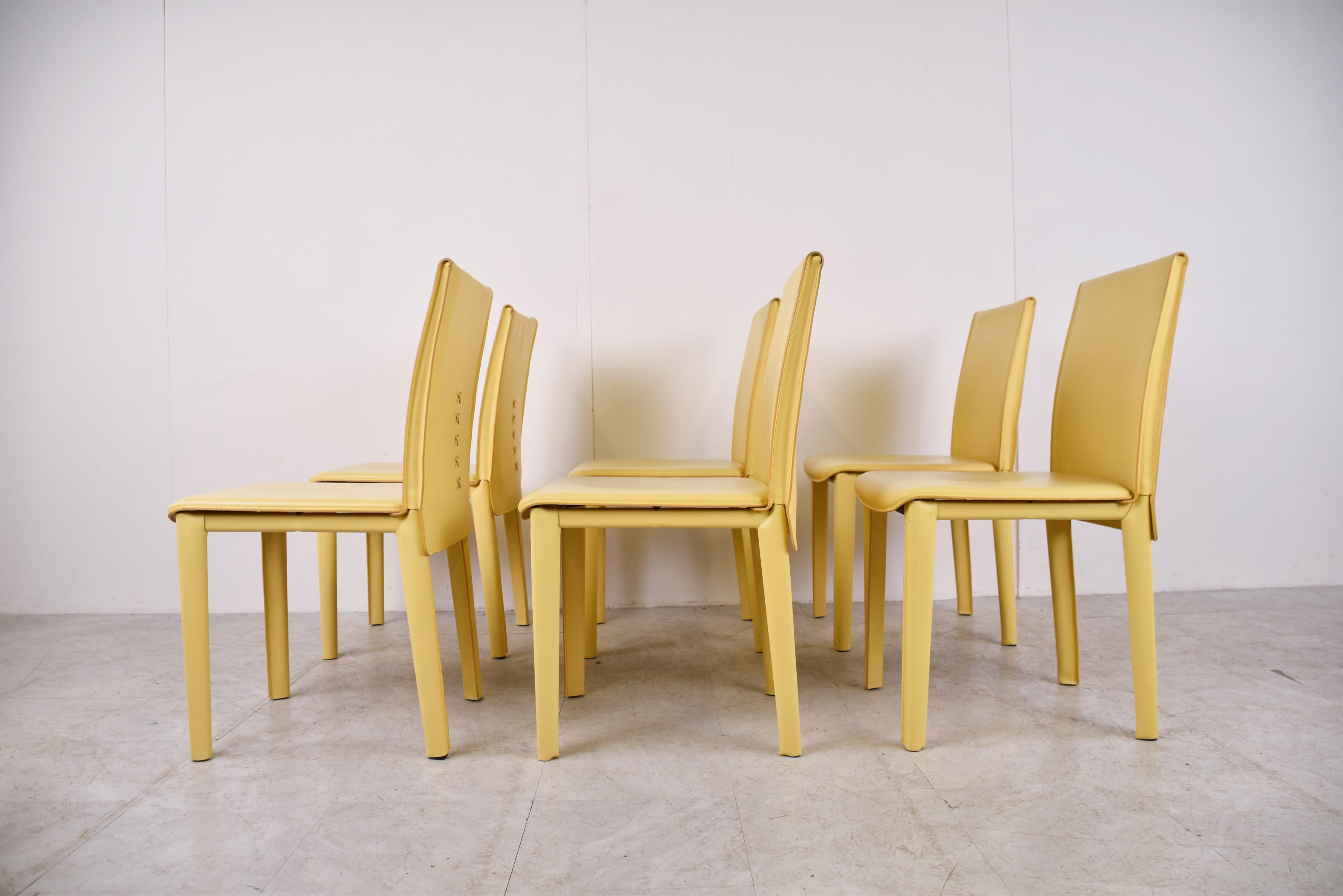 Vintage Yellow Leather Dining Chairs by Arper Italy, 1980s In Good Condition In HEVERLEE, BE