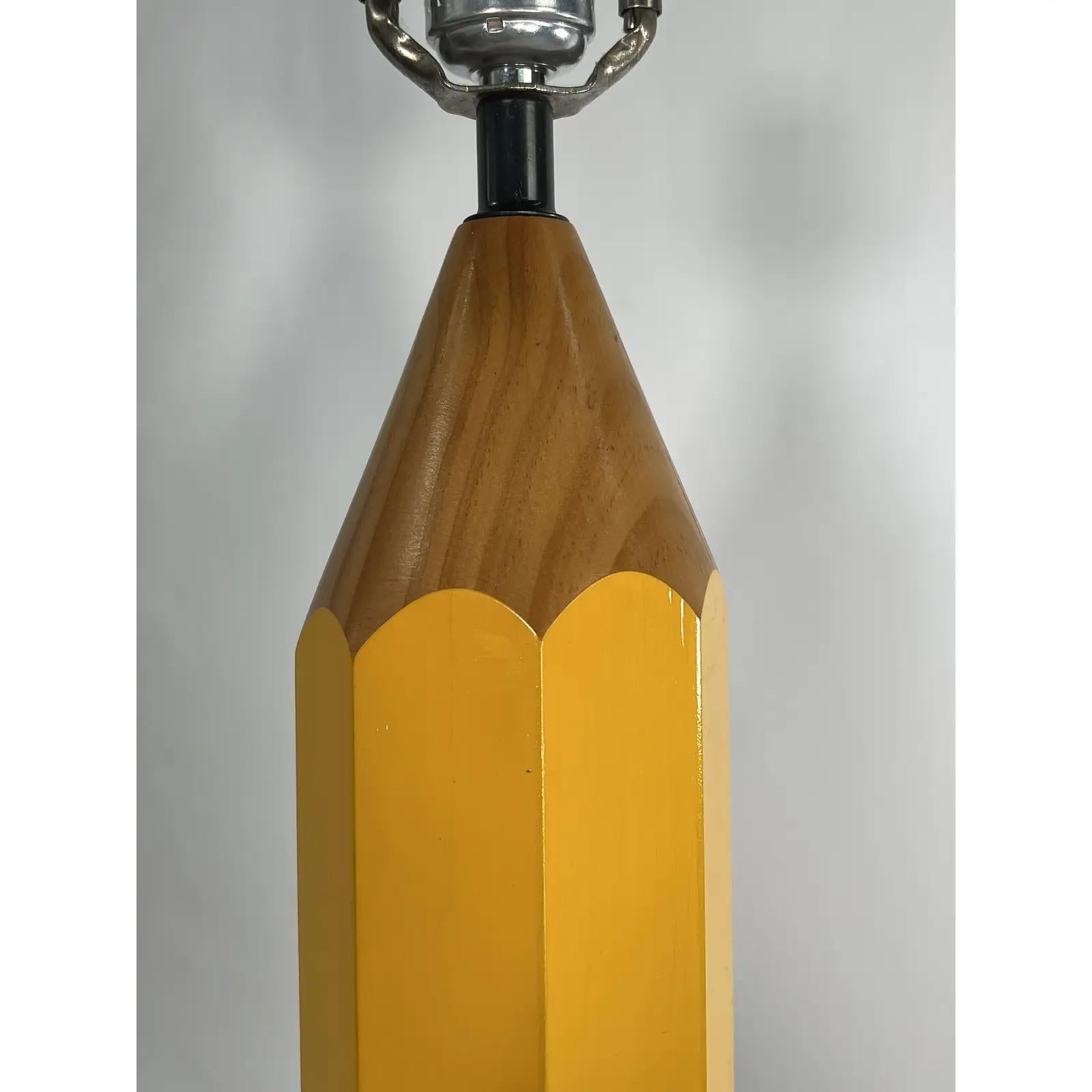 Inconnu Lampadaire crayon jaune vintage Lightolier