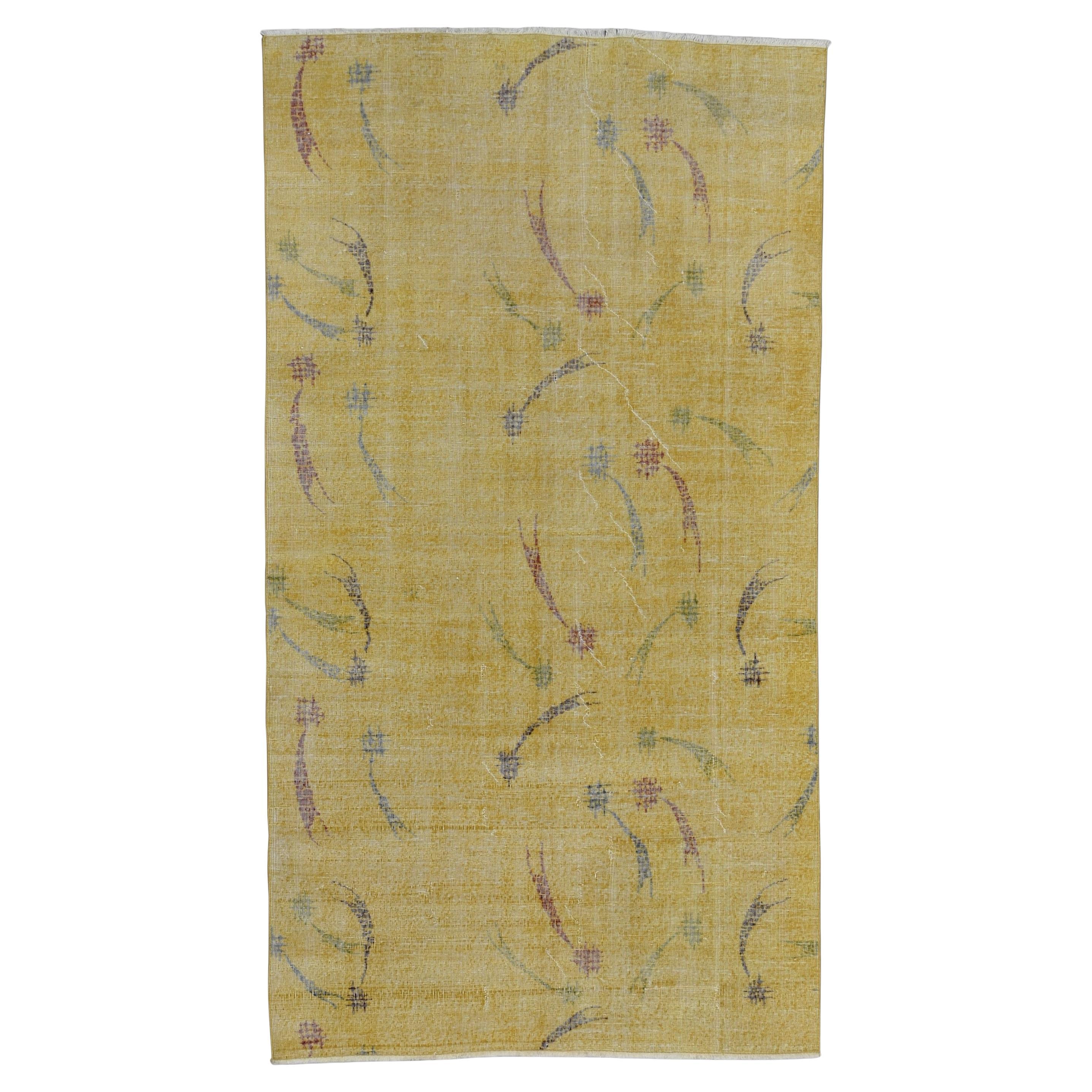 Gelber Mid-Century Art Deco Zeki Muren Stil Wollteppich 5'5''x9'11''
