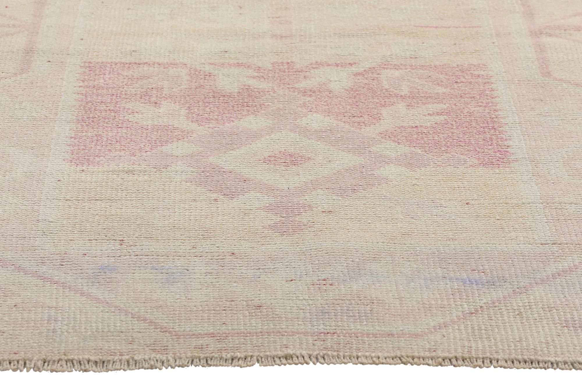 Vintage Yellow & Pink Turkish Oushak Rug  In Good Condition For Sale In Dallas, TX