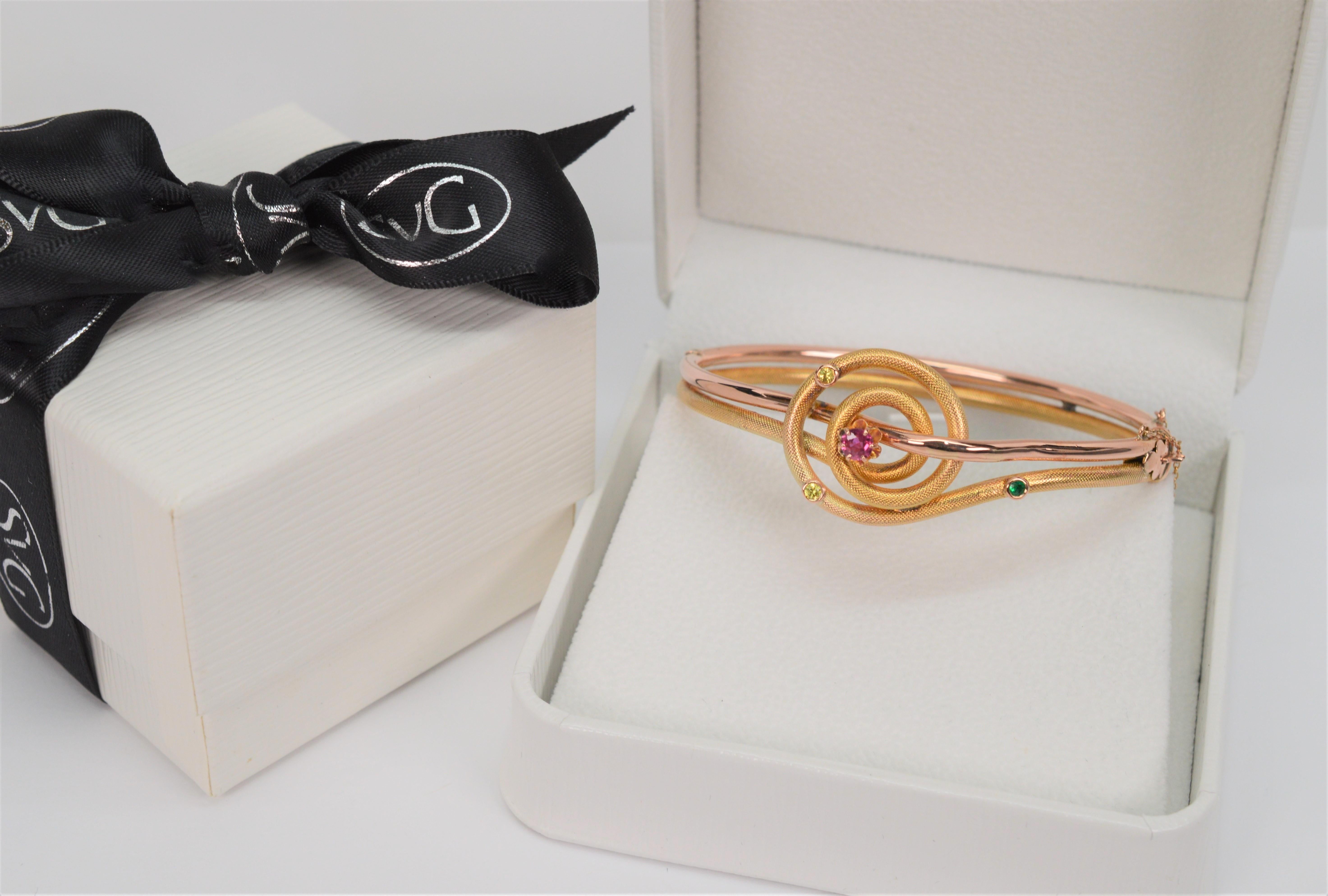 Vintage Yellow Rose Gold Bangle Bracelet with Gemstone Accents  For Sale 6