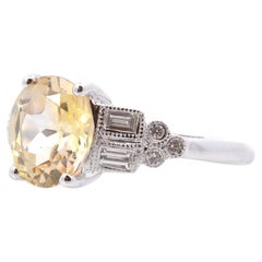 Ring mit gelbem Saphir und Diamanten im Vintage-Stil