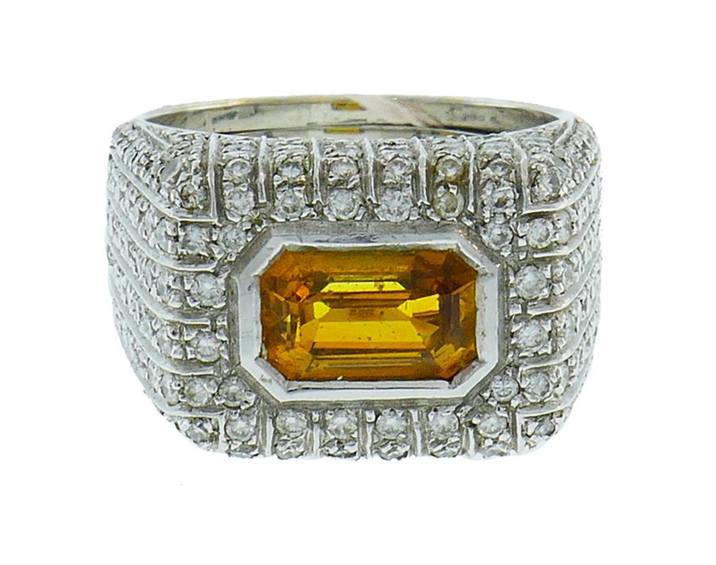 18 Karat Weißgold Ring mit gelbem Saphir und Diamant Italien im Zustand „Gut“ im Angebot in Beverly Hills, CA