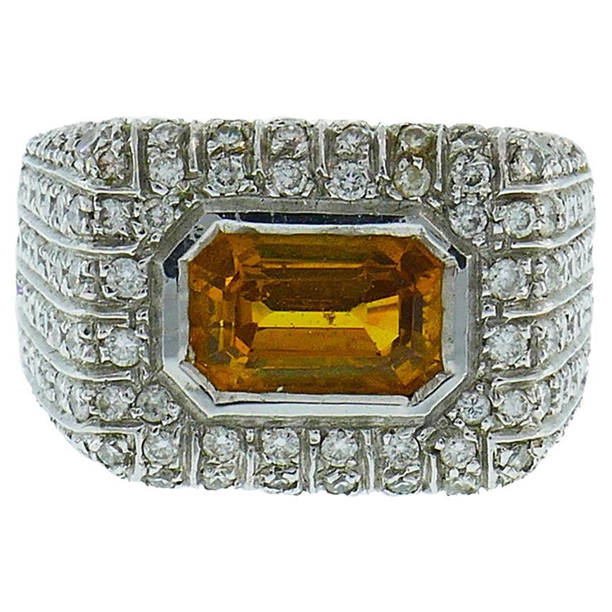Bague vintage en or blanc 18 carats avec saphir jaune et diamants, Italie