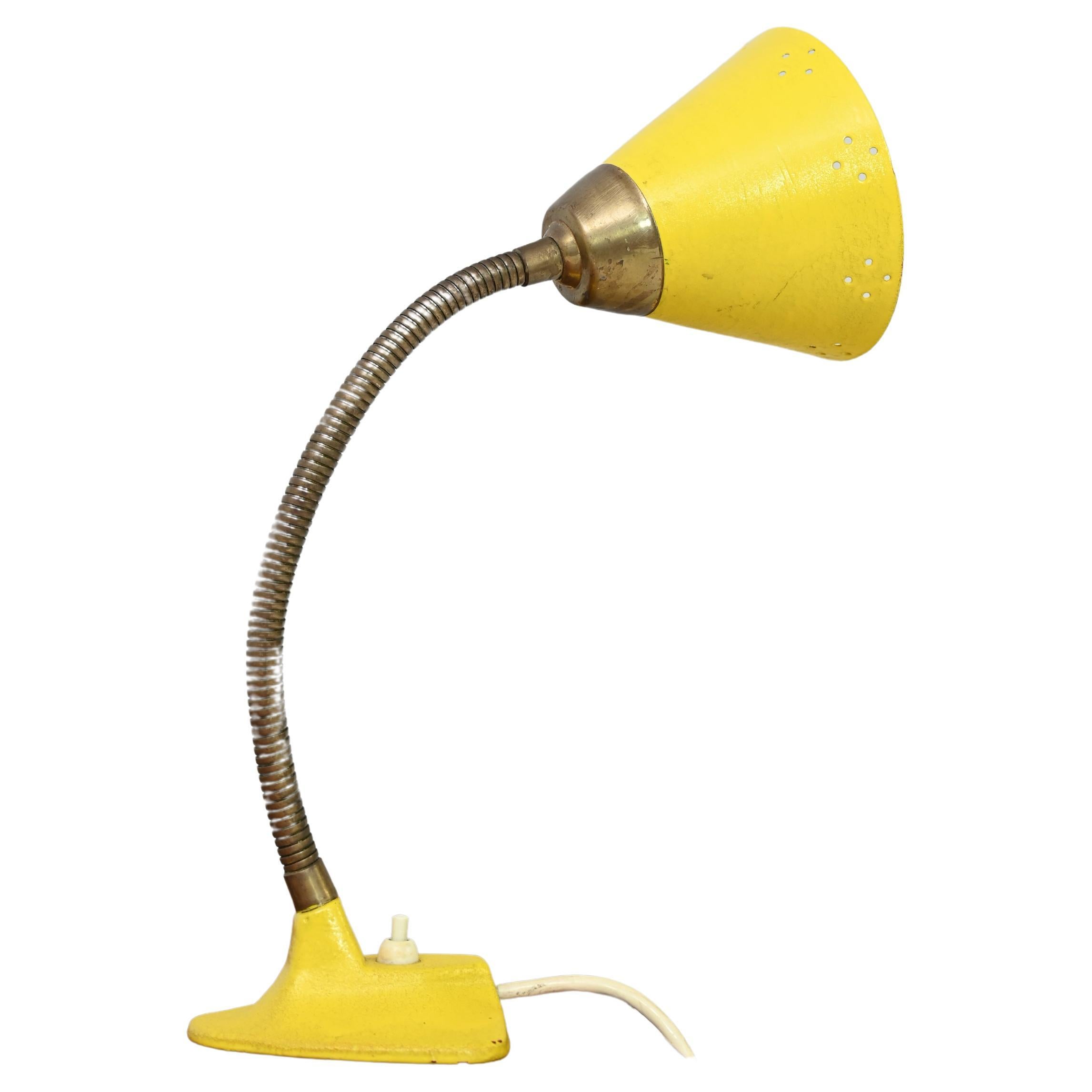 Lampe de table jaune vintage