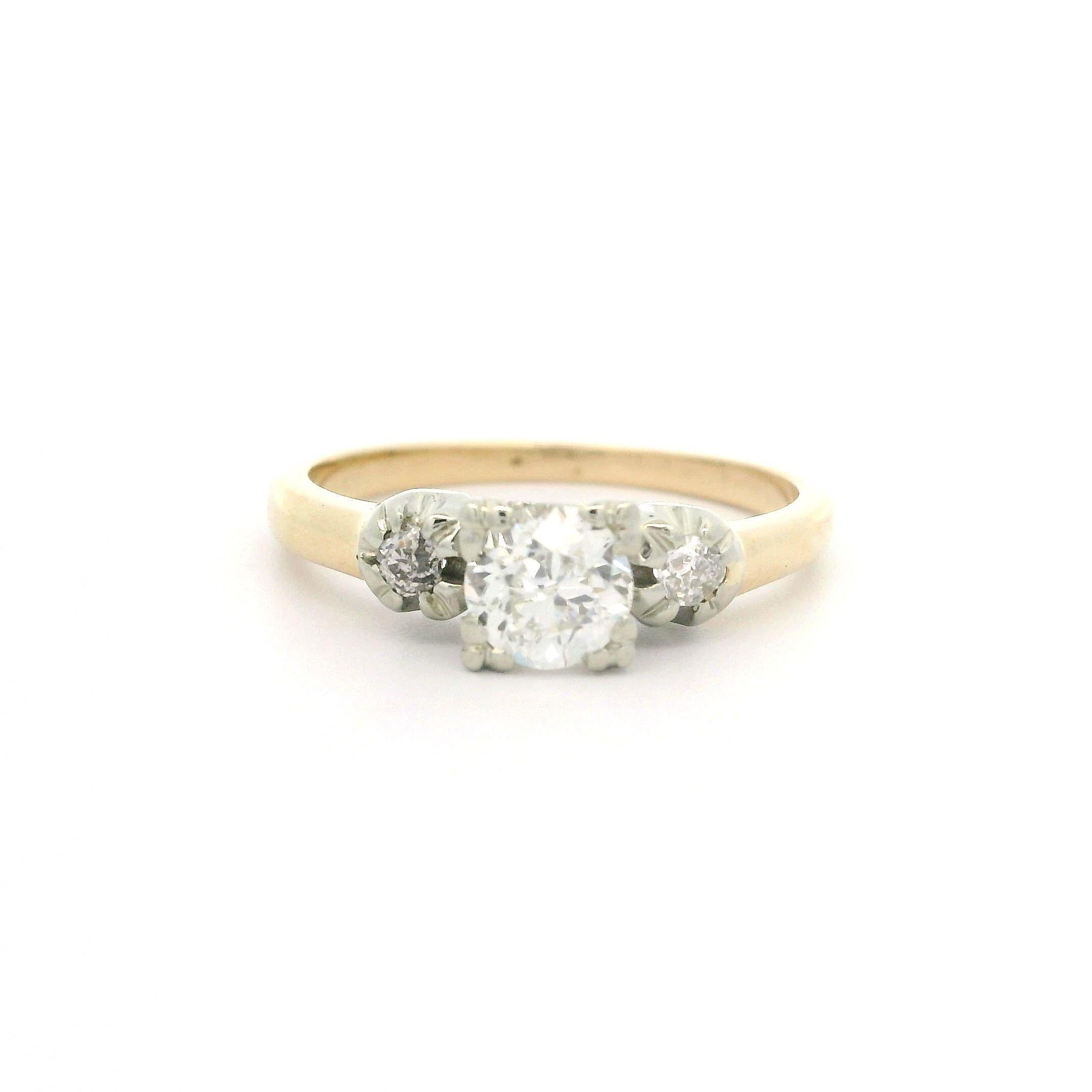 Anello di fidanzamento o di promessa in oro giallo e bianco vintage con diamante taglio vecchio da 0,56 ct. in vendita 1
