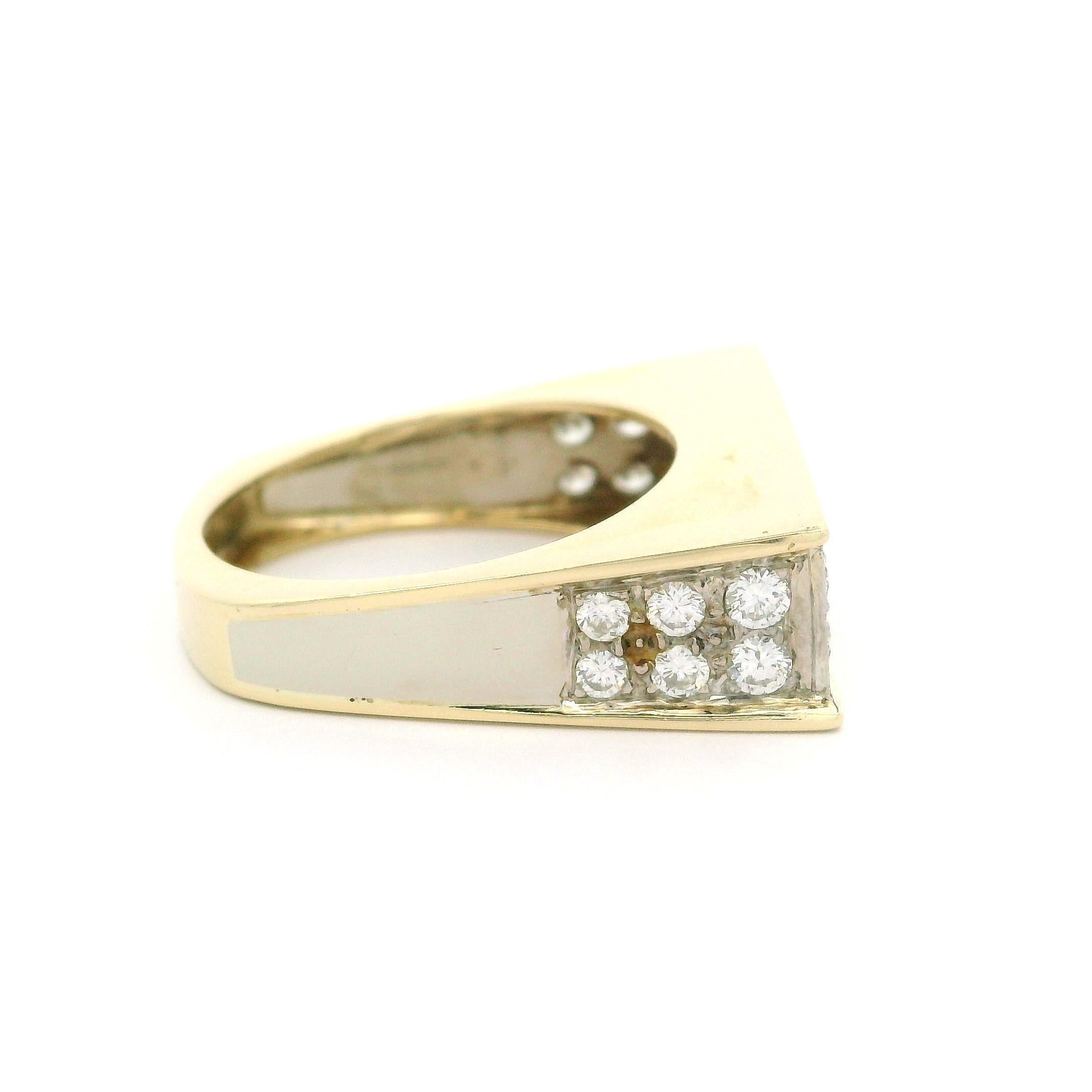 Bague géométrique carrée en or jaune et blanc 0,84 ctw pavé de diamants en vente 6
