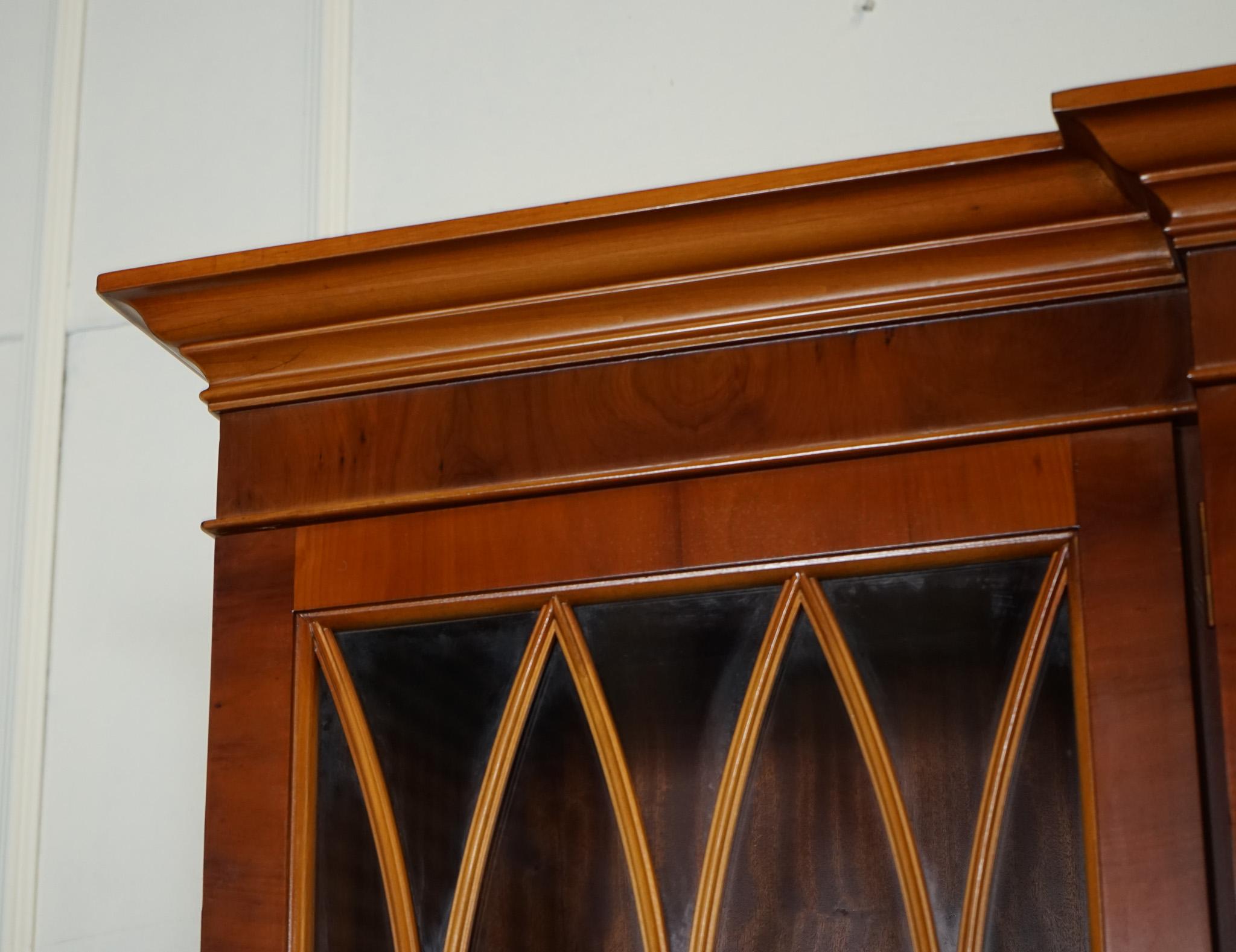 VINTAGE YEW WOOD DISPLAY CABINET BOOKCASE WiTH ADJUSTABLE SHELVES 1